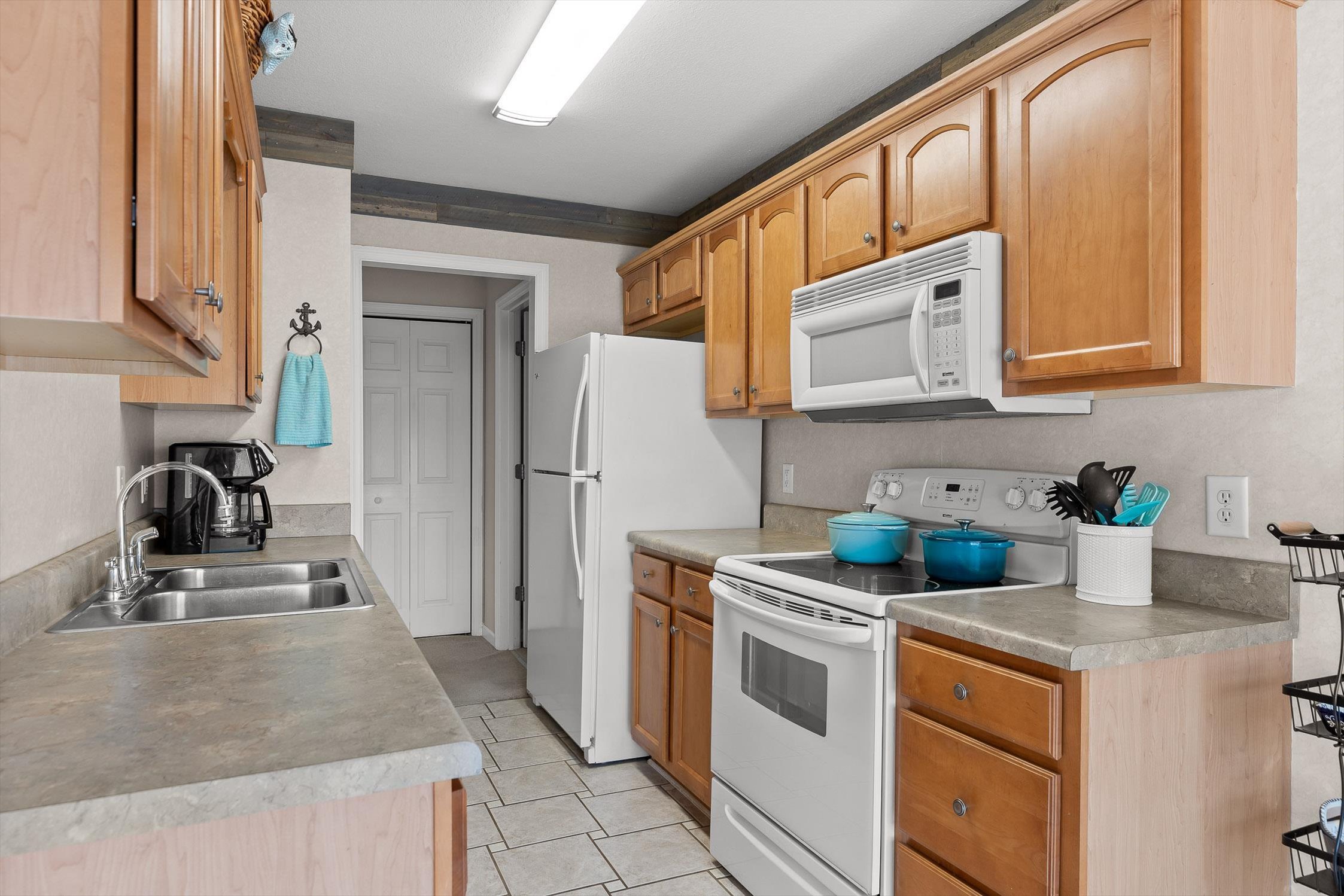 20-Hickory Trace-20.jpg