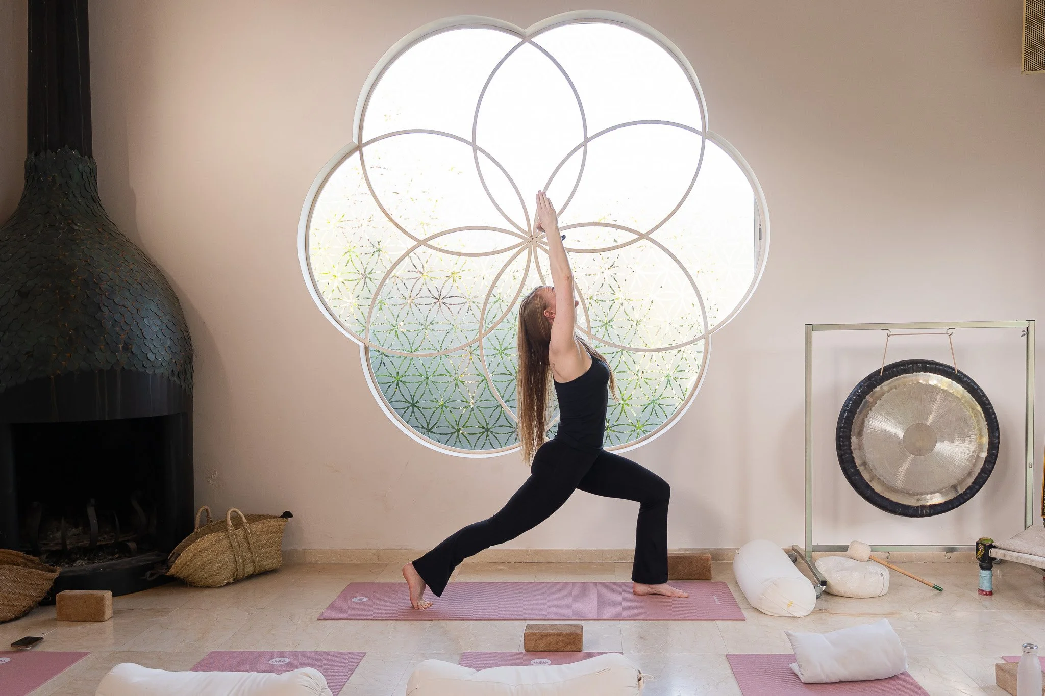 Hulda gjør Yoga