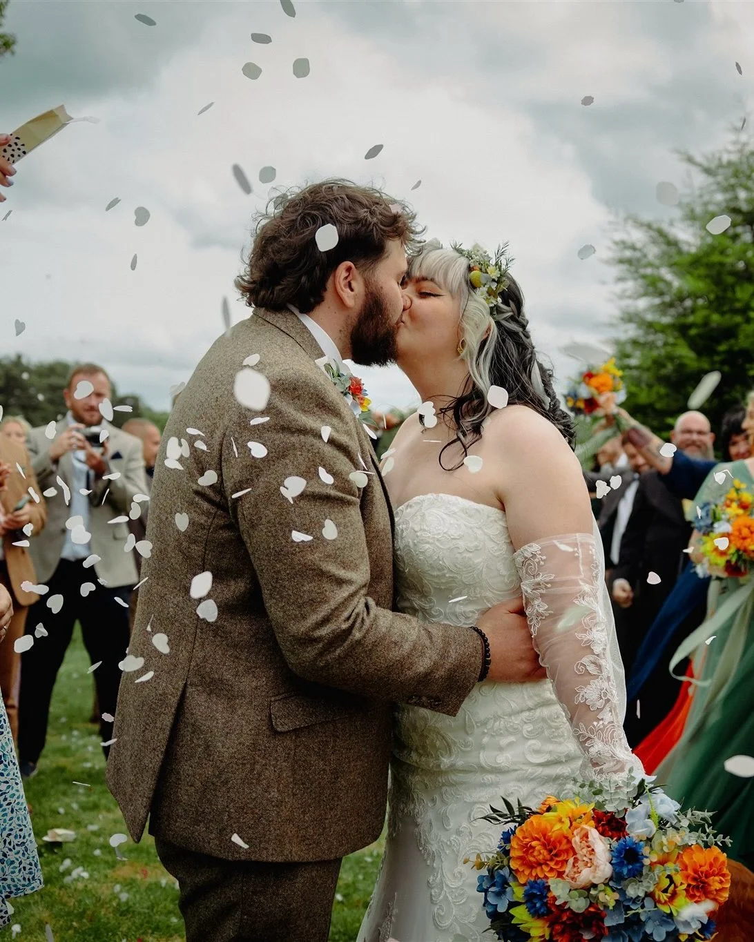 A beautiful family farm, complimented by the weather behaving perfectly; Michael &amp; Vikki&rsquo;s wedding was a culmination of things just lining up as needs be. It was an honor to capture your big day! 

#weddingphotographer #weddingvideographer