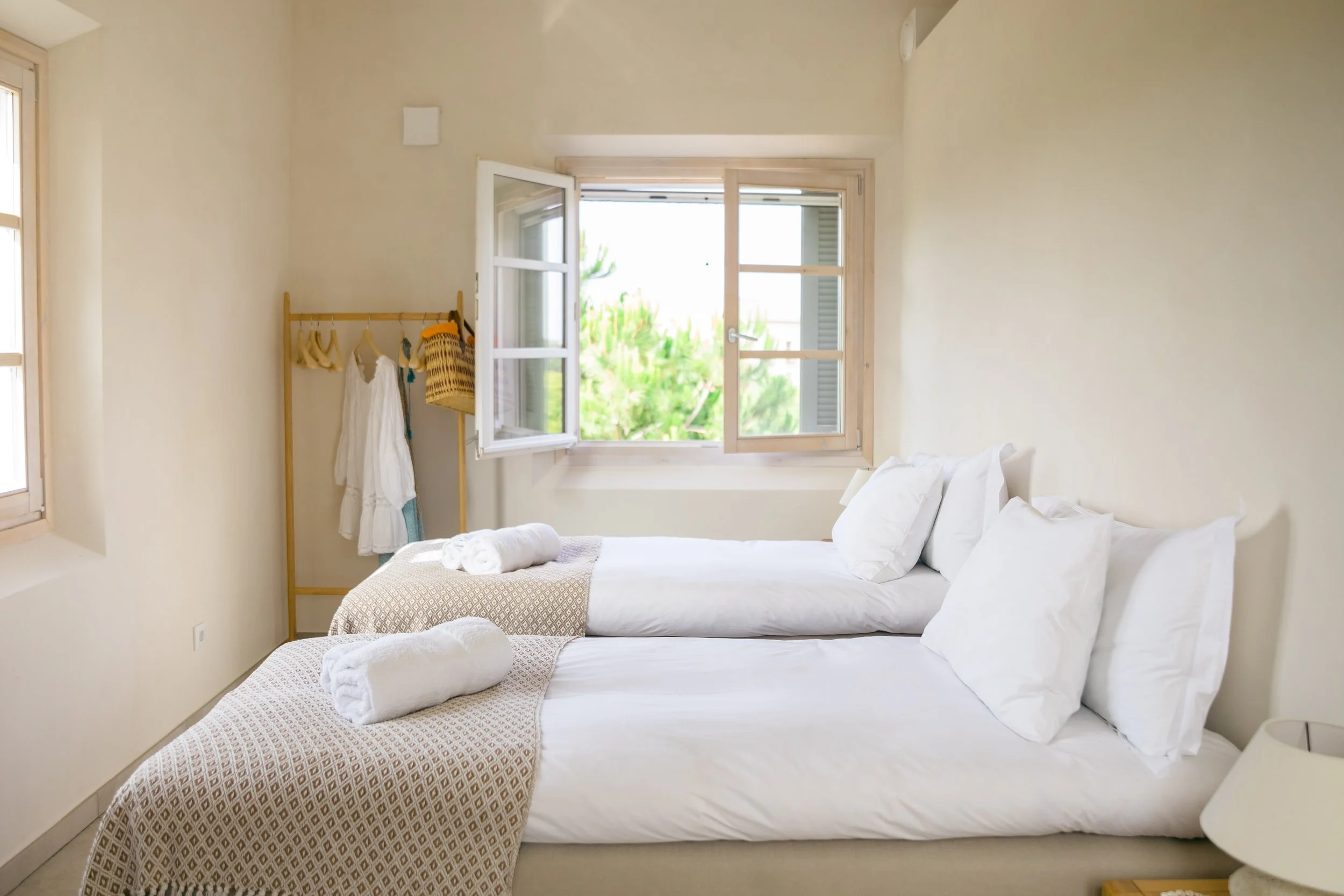 ROOMS-10.jpg