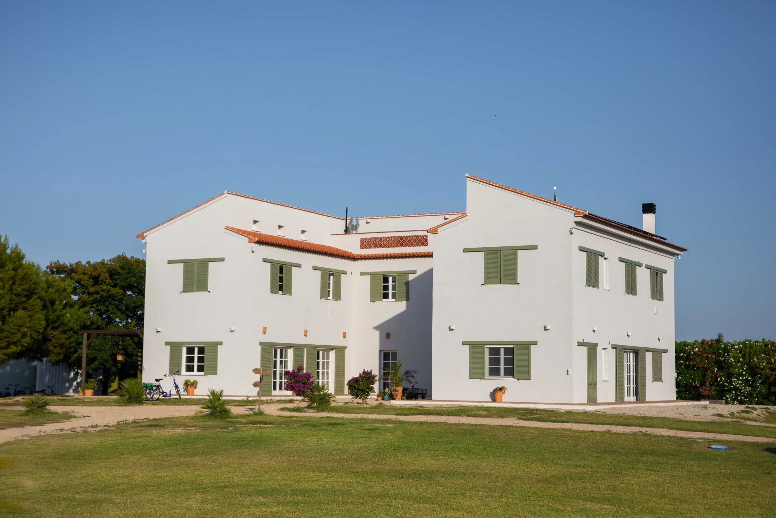 OUTDOOR56.jpg