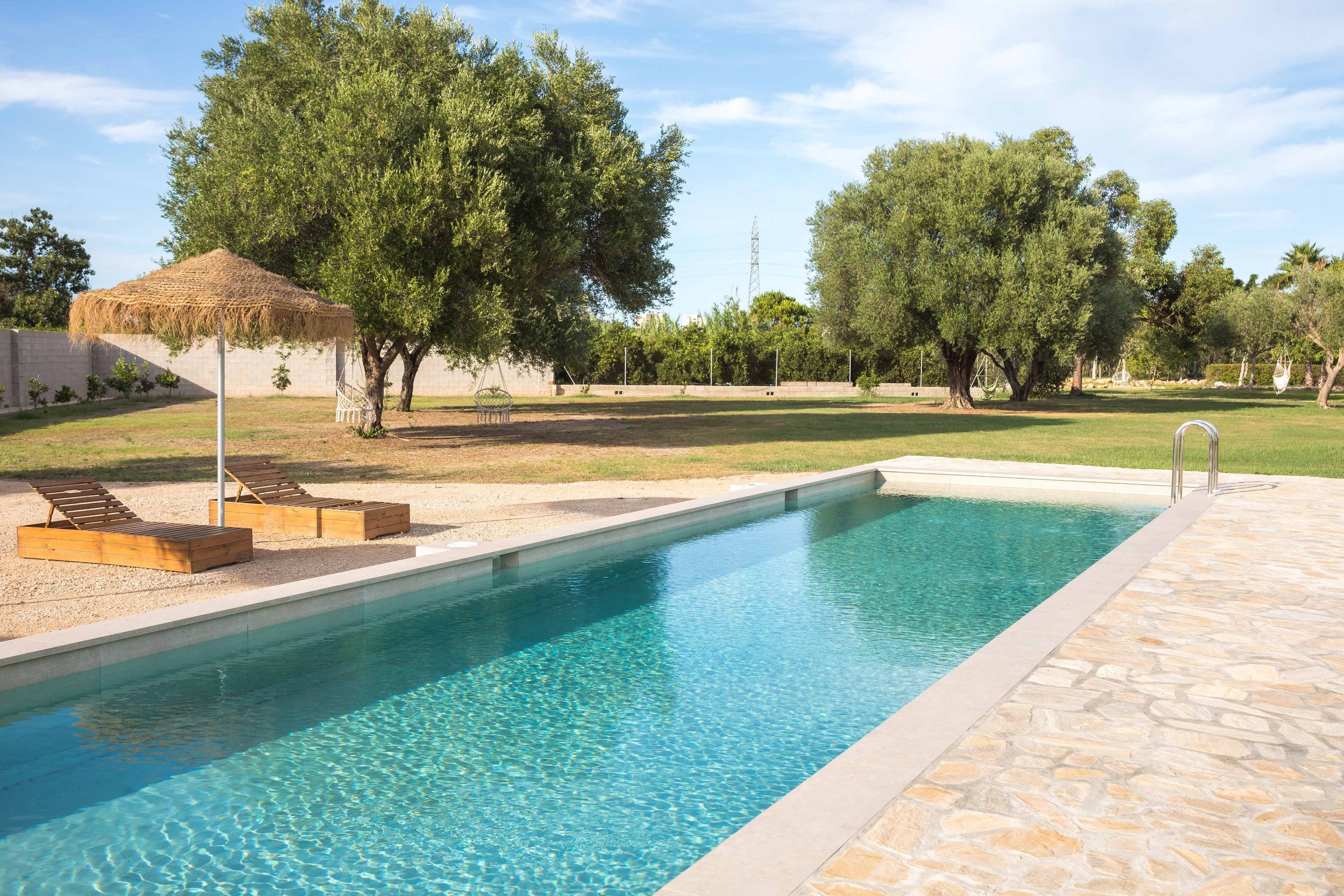 POOL4.jpg