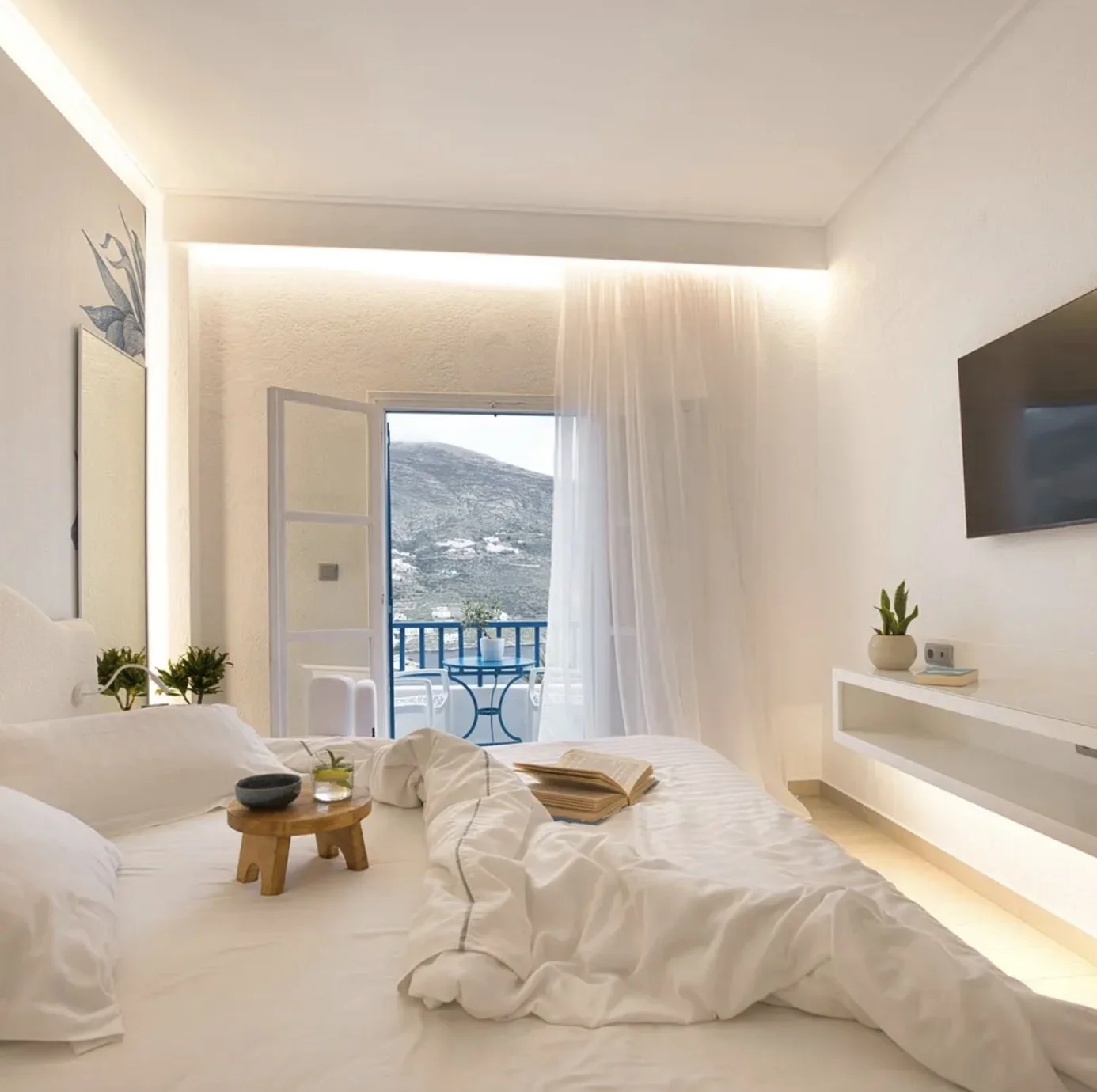 Superior Cycladic Double Occupancy
