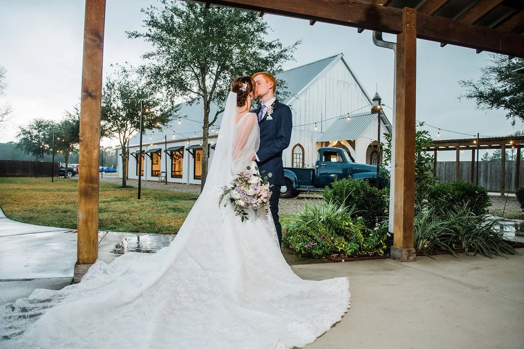 ✨ A Wedding Destination in Old Town Spring

One of the things couples love most about Hochzeit Hall is its location in the heart of historic Old Town Spring. With charming shops, restaurants, wineries, and art galleries nearby, it&rsquo;s the perfect