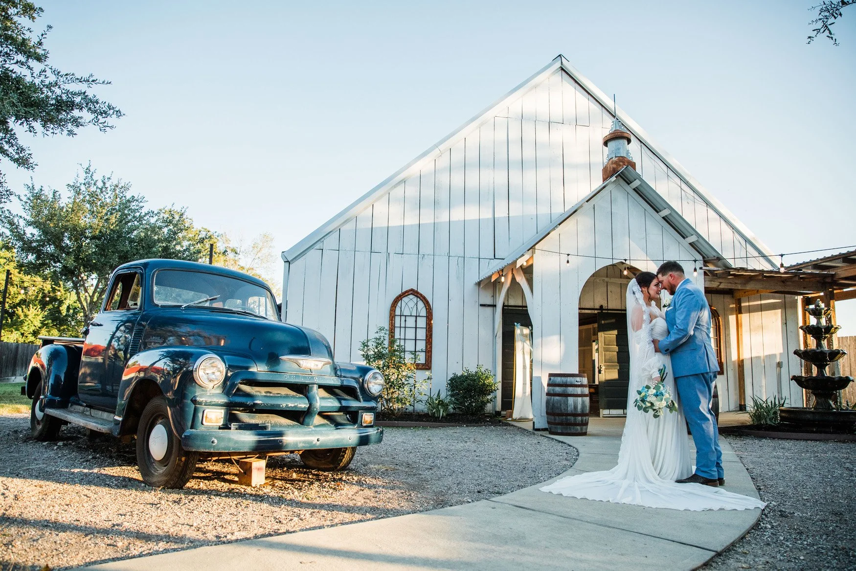 May the 4th be with you ✨

Whether your vibe is classic, modern, or just a little out of this world&mdash;your wedding should feel like you.

At Hochzeit Hall, the space is yours to make it exactly what you&rsquo;ve been dreaming up 🤍

Schedule a to