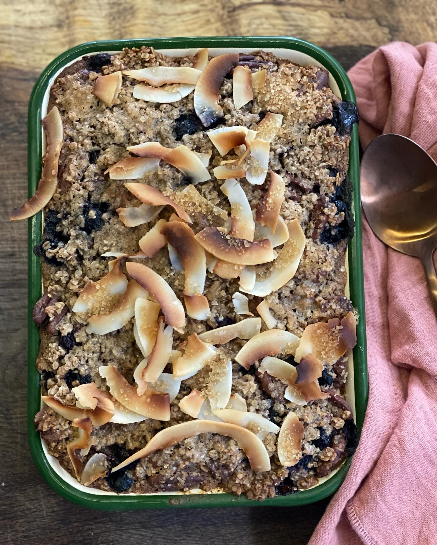 Start Your Day Right&hellip;
Baked Oats Topped with Kefir and Yogurt
 
Baked oats are a delicious and satisfying way to start your day, and when topped with a mix of kefir and yogurt, they become the perfect balance breakfast to stabilize your blood 