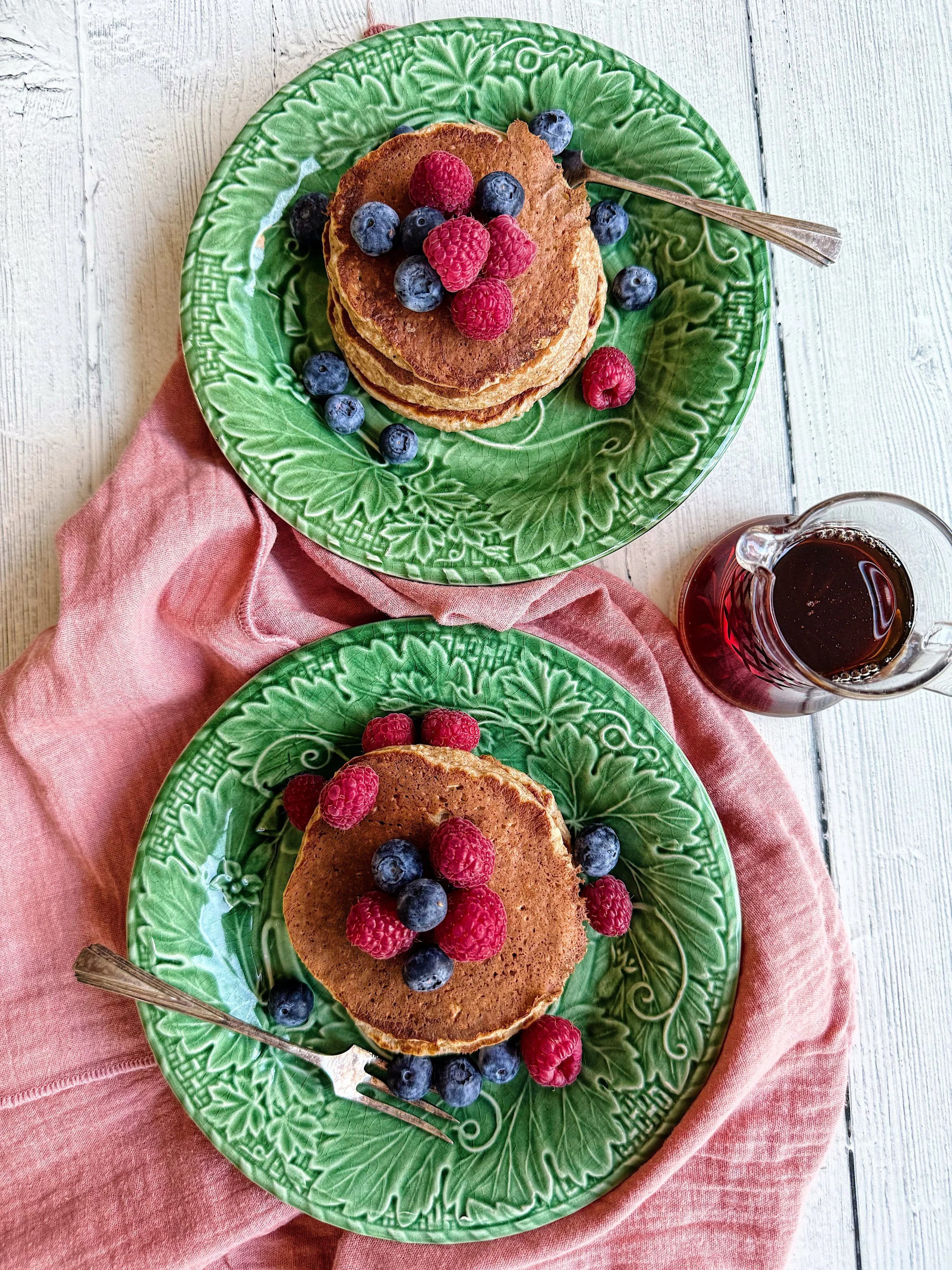 Cottage Cheese, Oat &amp; Banana Pancakes