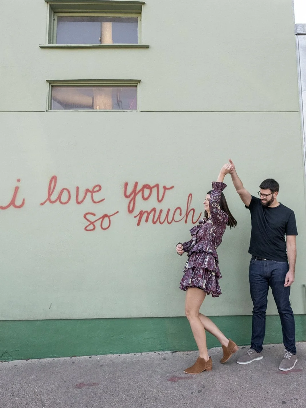 If you know Lauren, you know Texas has shaped so much of who she is, not just as a person, but as an artist.

Revisiting Sam &amp; Robert&rsquo;s engagement session in Austin felt especially meaningful. Creative, a little quirky, and always warm, Aus