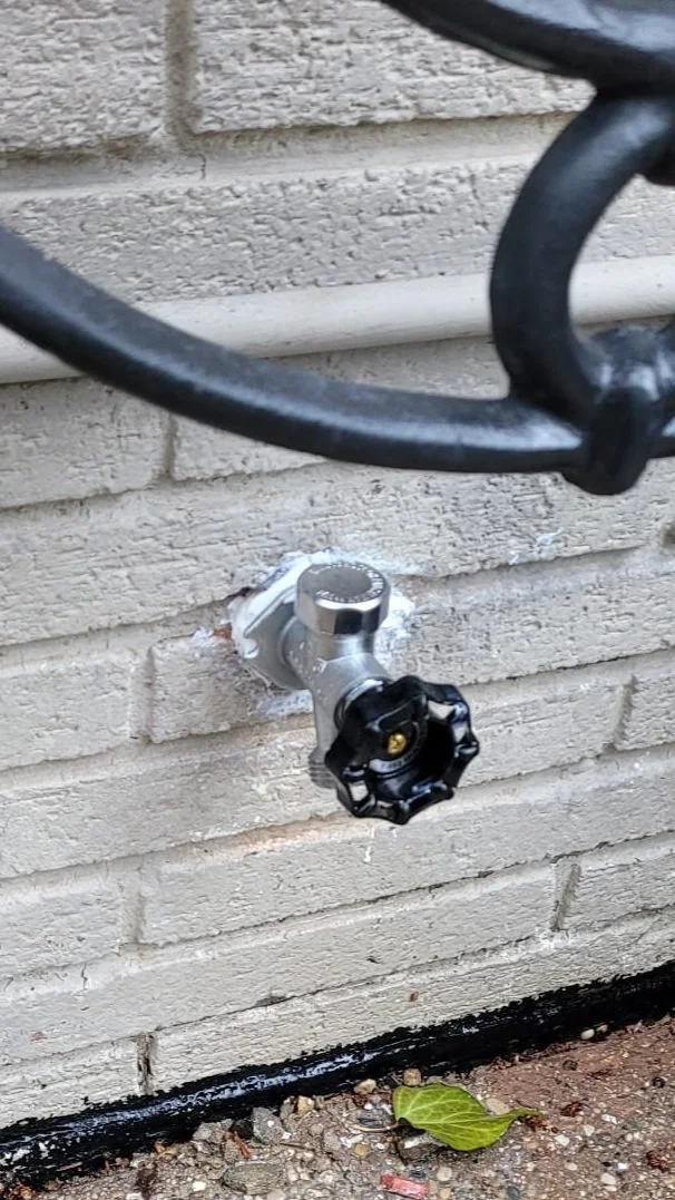 New outdoor hose spigot installed by Universal Plumbing & Sewer to provide convenient outdoor water access and reliable performance.