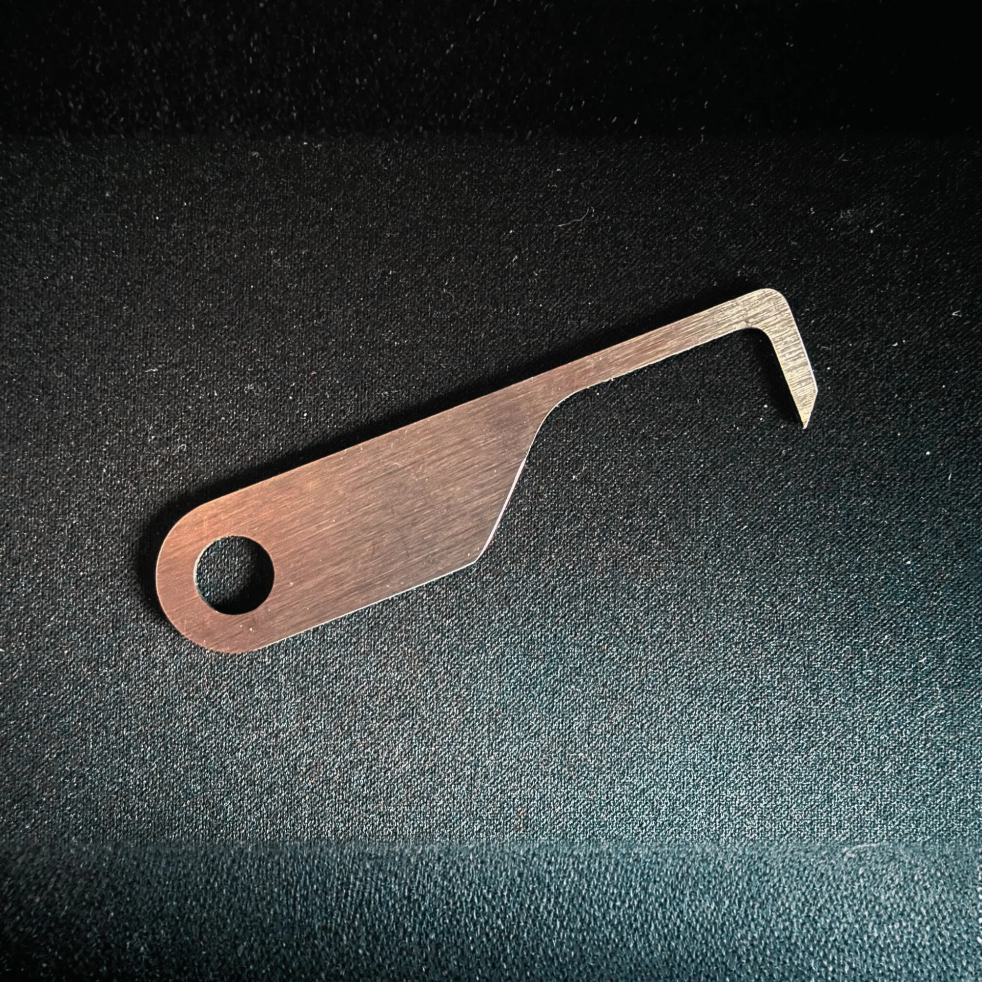 Little John (Latching Attack Hook)