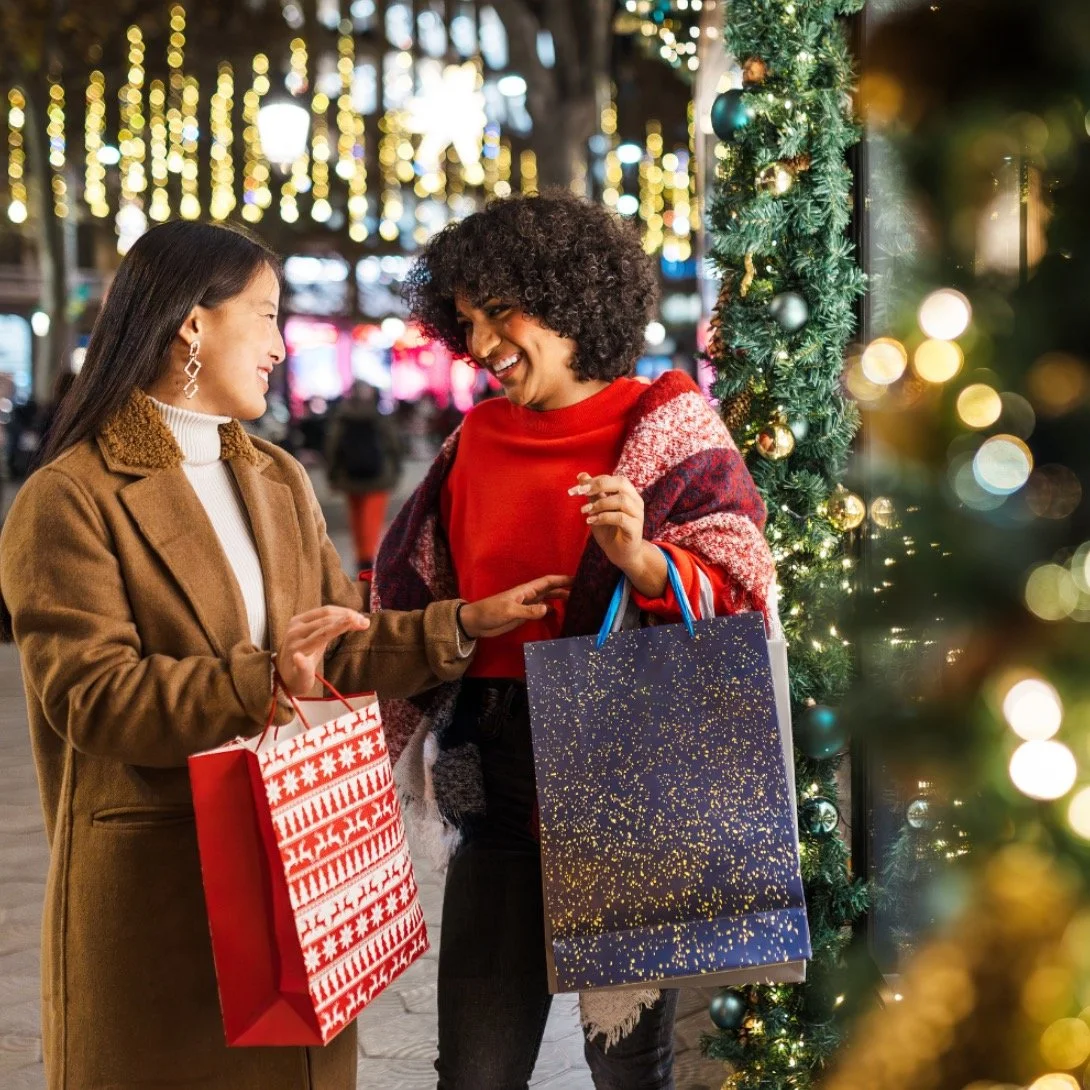 Feeling the holiday pressure? 🎁✨ A simple plan can bring the peace back. Focus on what matters most and let go of the rest. #GetOrganized #holidayseason https://www.napogetorganized.com/2025/12/01/minimizing-holiday-stress-the-gift-of-planning/