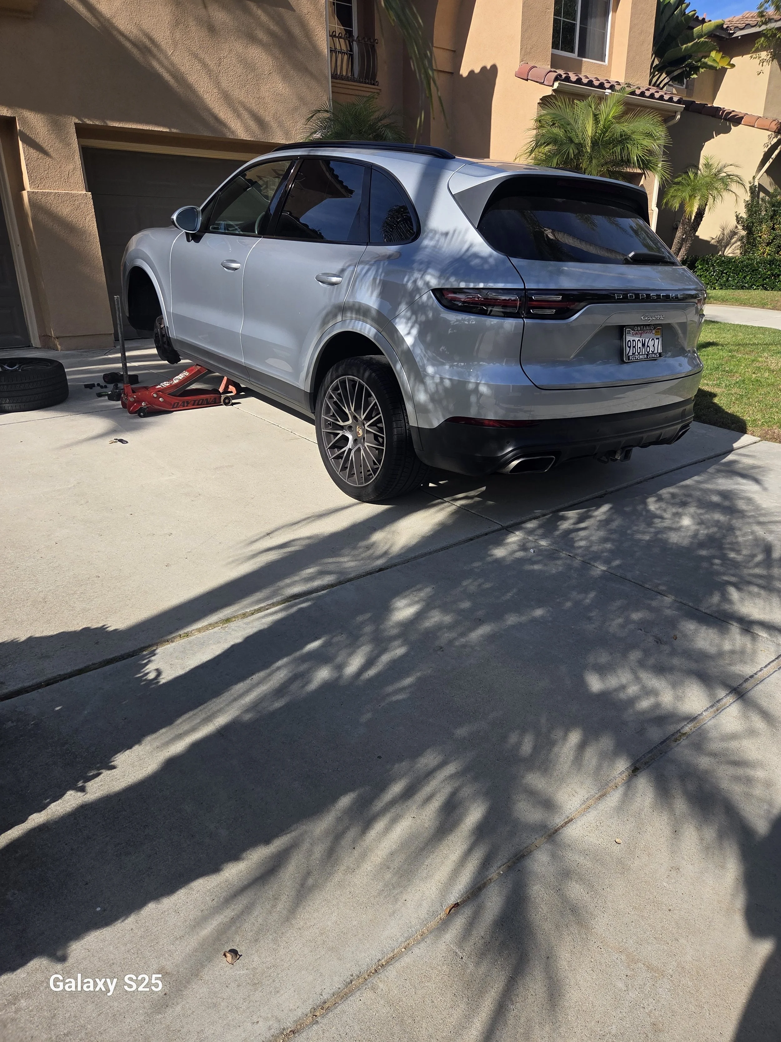 Porsche Cayenne brake rotors and pads service
