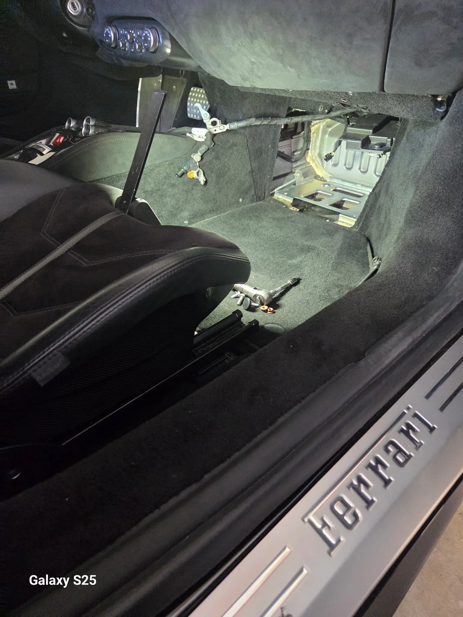 Battery Replacement for a 2015 Ferrari 458 in Carlsbad – Carlsbad Mobile Mechanic