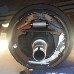 Drum brakes repair