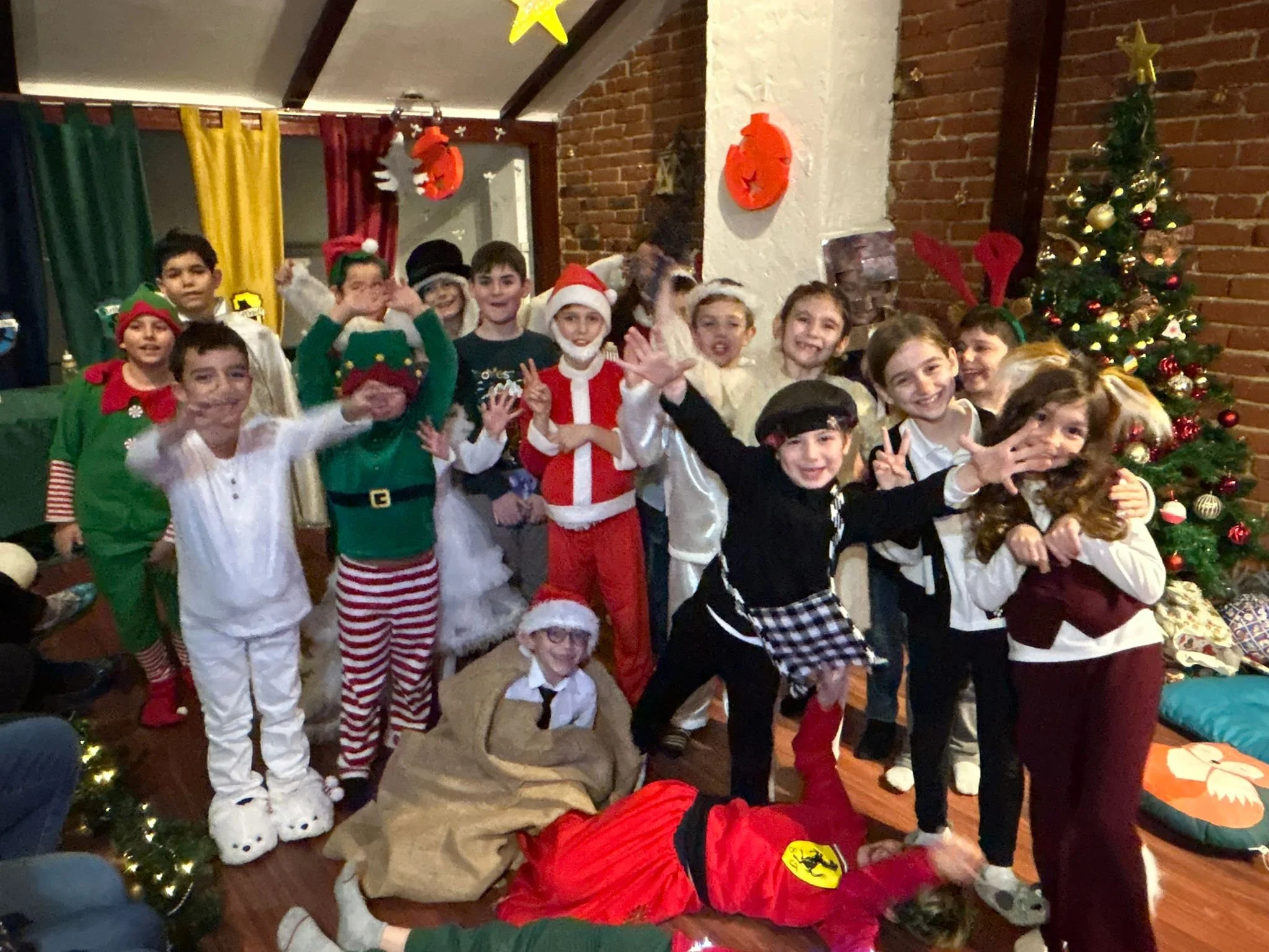 Povestea de Crăciun în care am despachetat...emoțiile