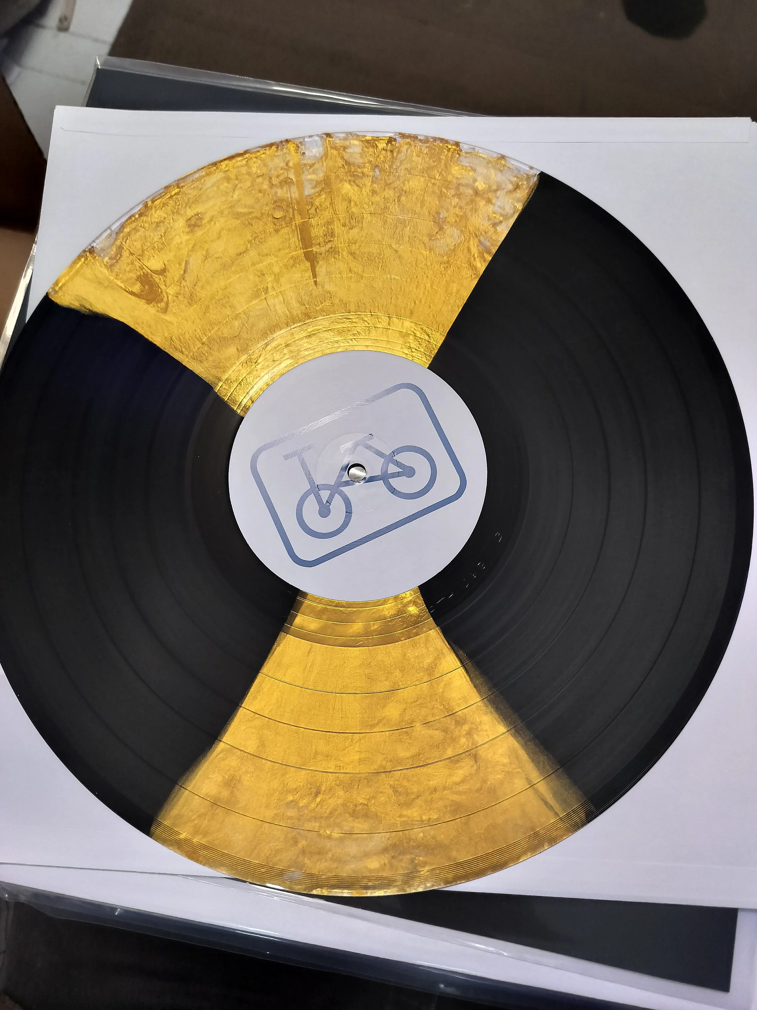 junction 18 this vicious cycle vinyl record on gold and black pinwheel