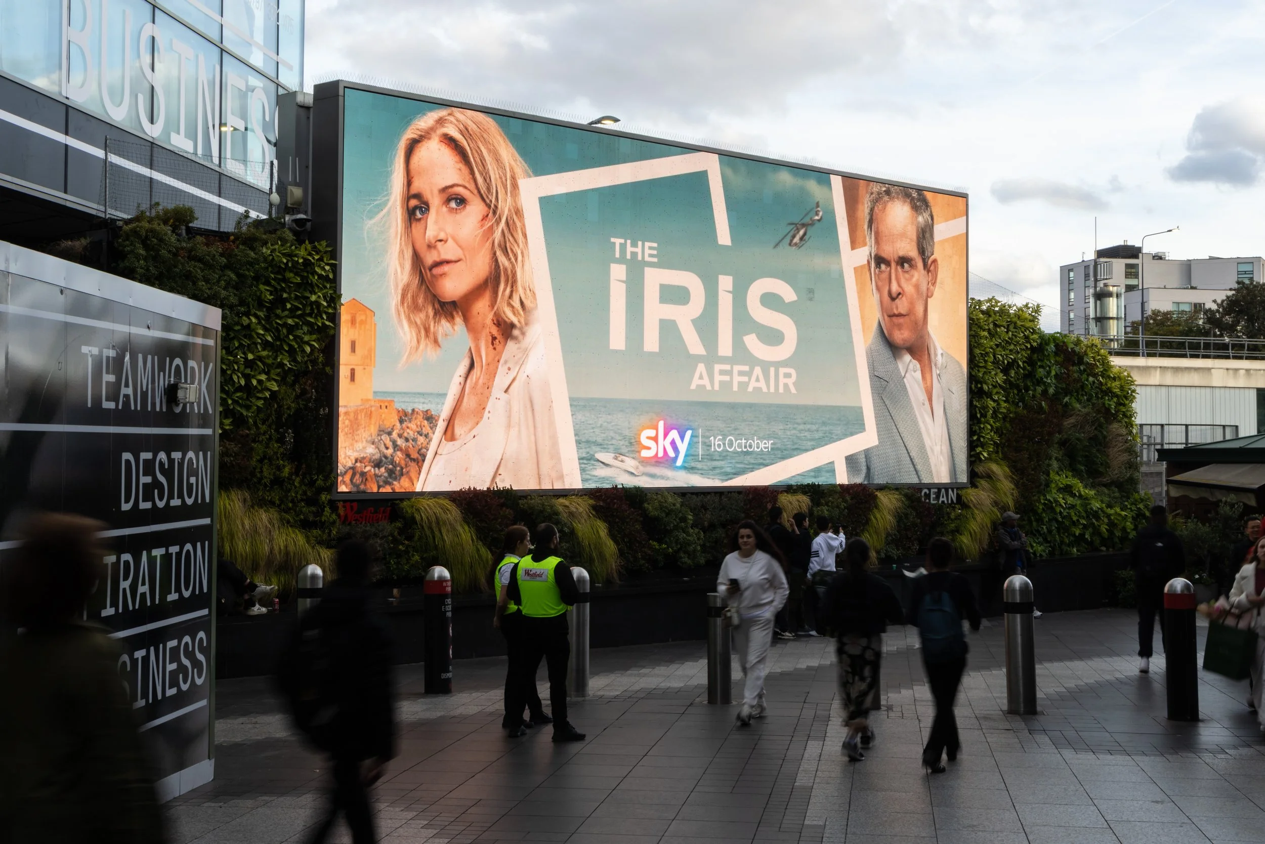 Iris - Landmark (7).jpg