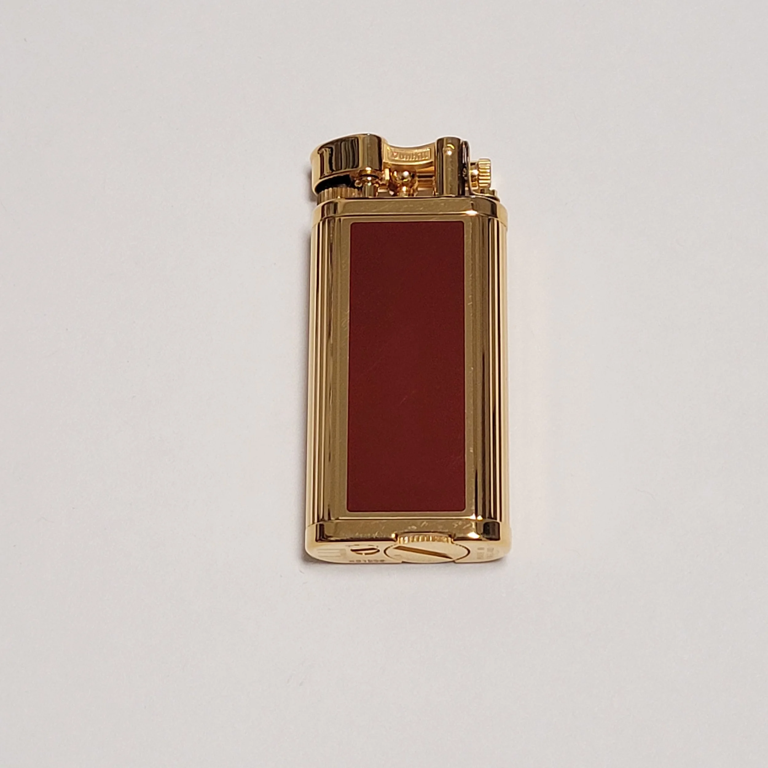 Alfred Dunhill Unique Red Lacquer Gold Plate Lift Arm Lighter — Elegant