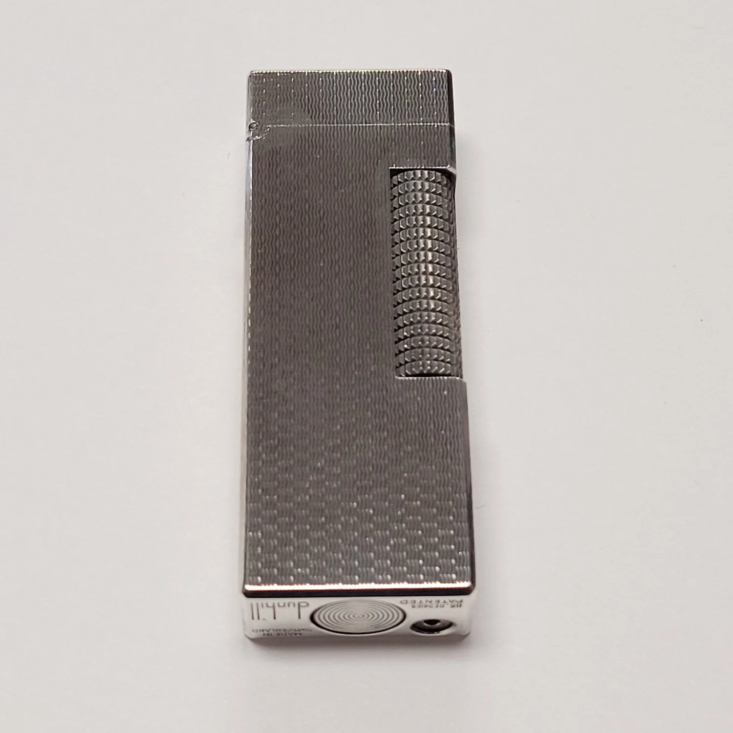dunhill cigarette lighter this Turbo lighter is designed for reliable use in all weathers Vintage Alfred Dunhill Rollalite Outer