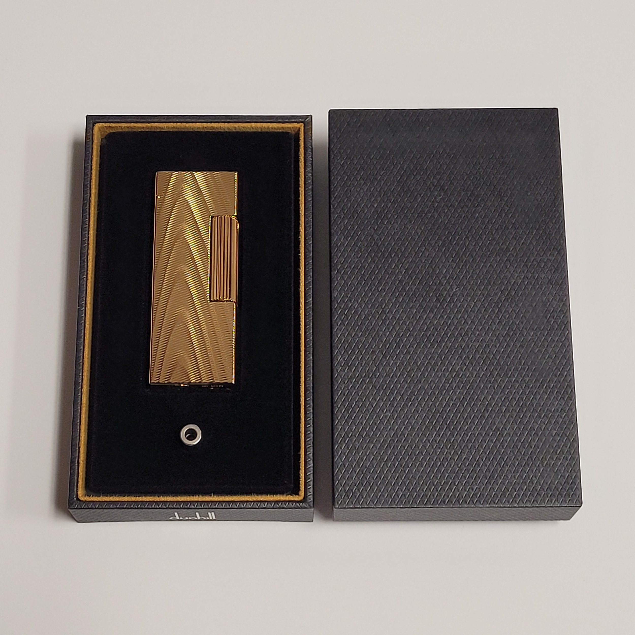 Alfred Dunhill Rollagas 2 Gold Plated Moire Lighter