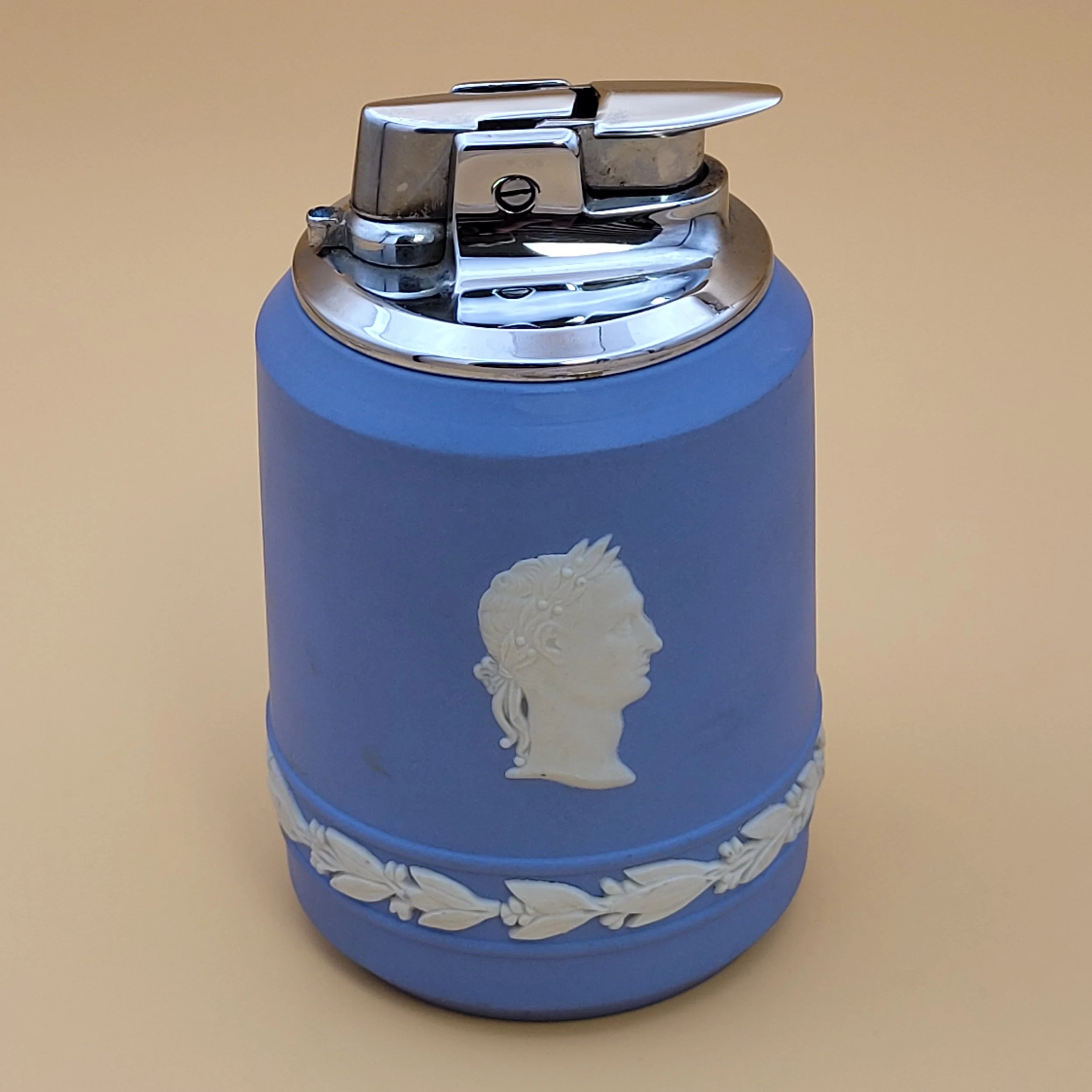 1950s Ronson Wedgwood Julius Caesar Table Lighter