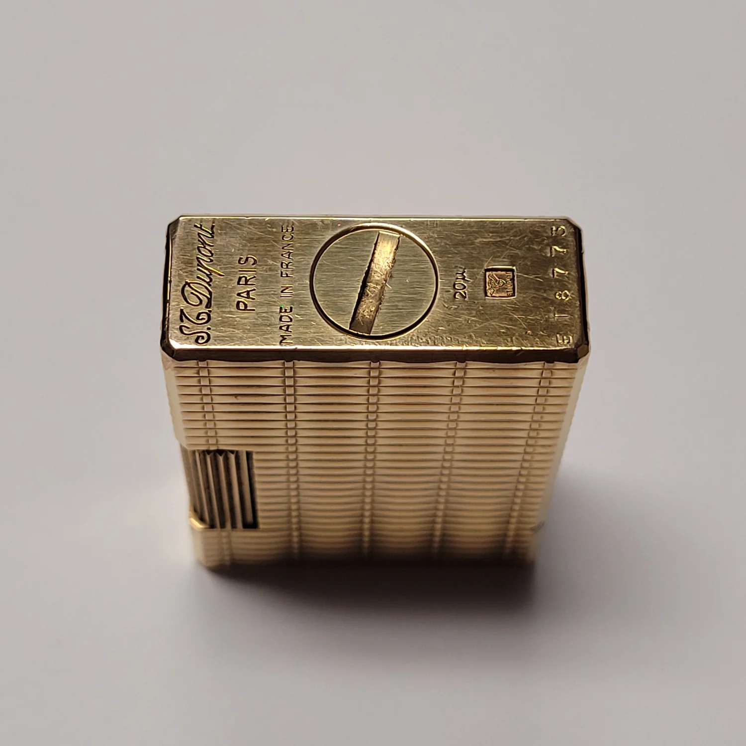 S.T. Dupont Standard Gold Plated Guilloche Design — Elegant 