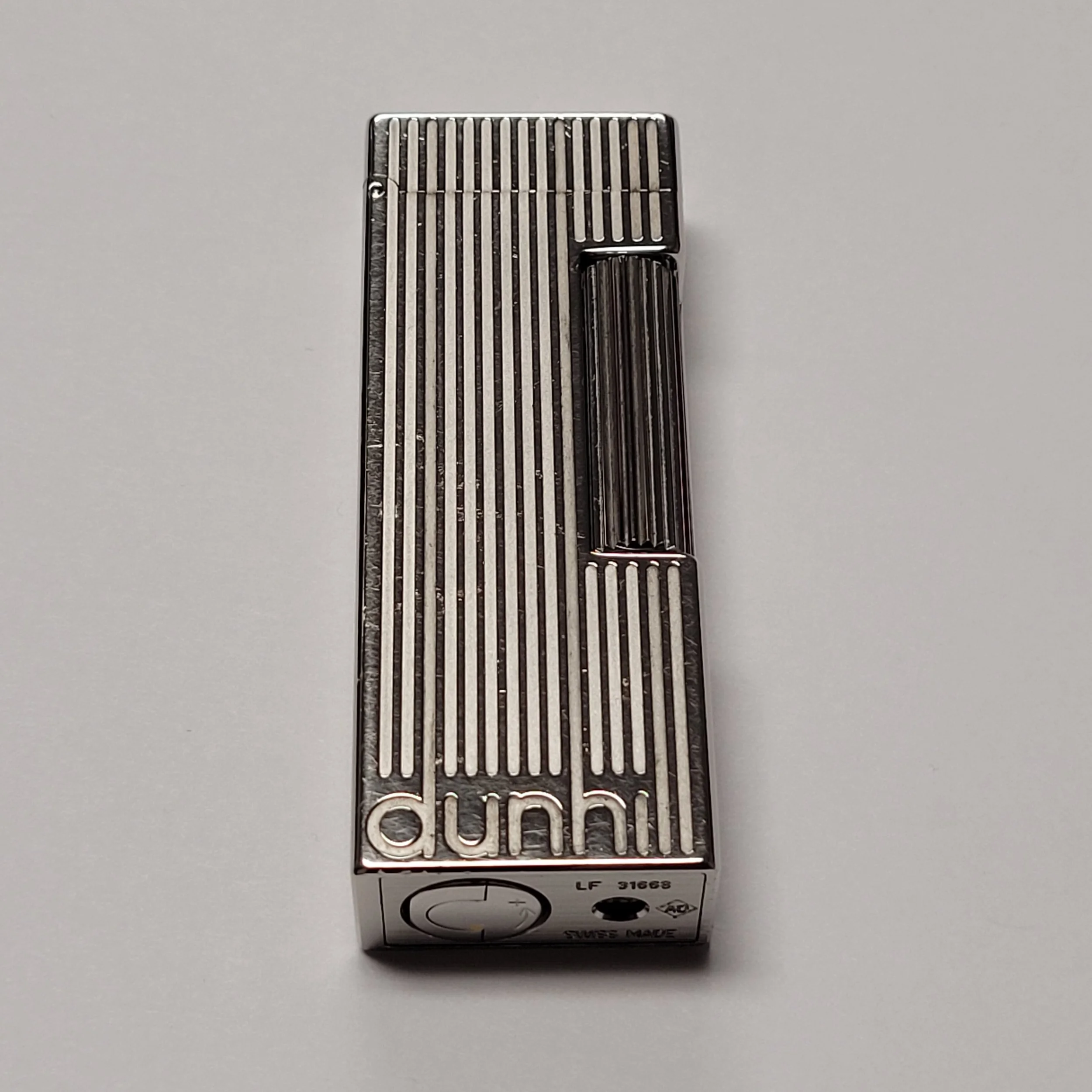 Alfred Dunhill Rollagas 2 Logo Lighter