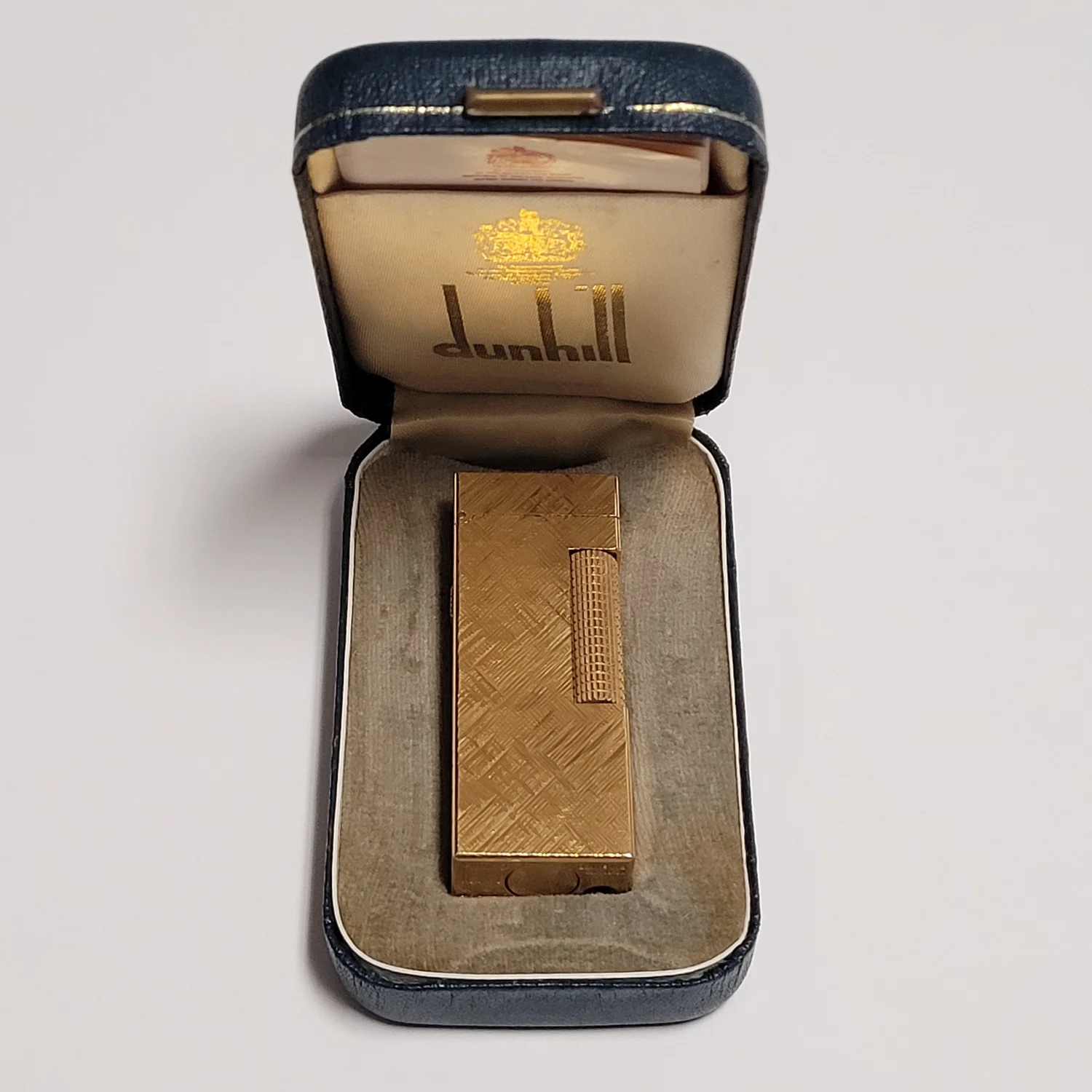 Alfred Dunhill Rollagas Gold Plated & Florentine Lighter — Elegant 