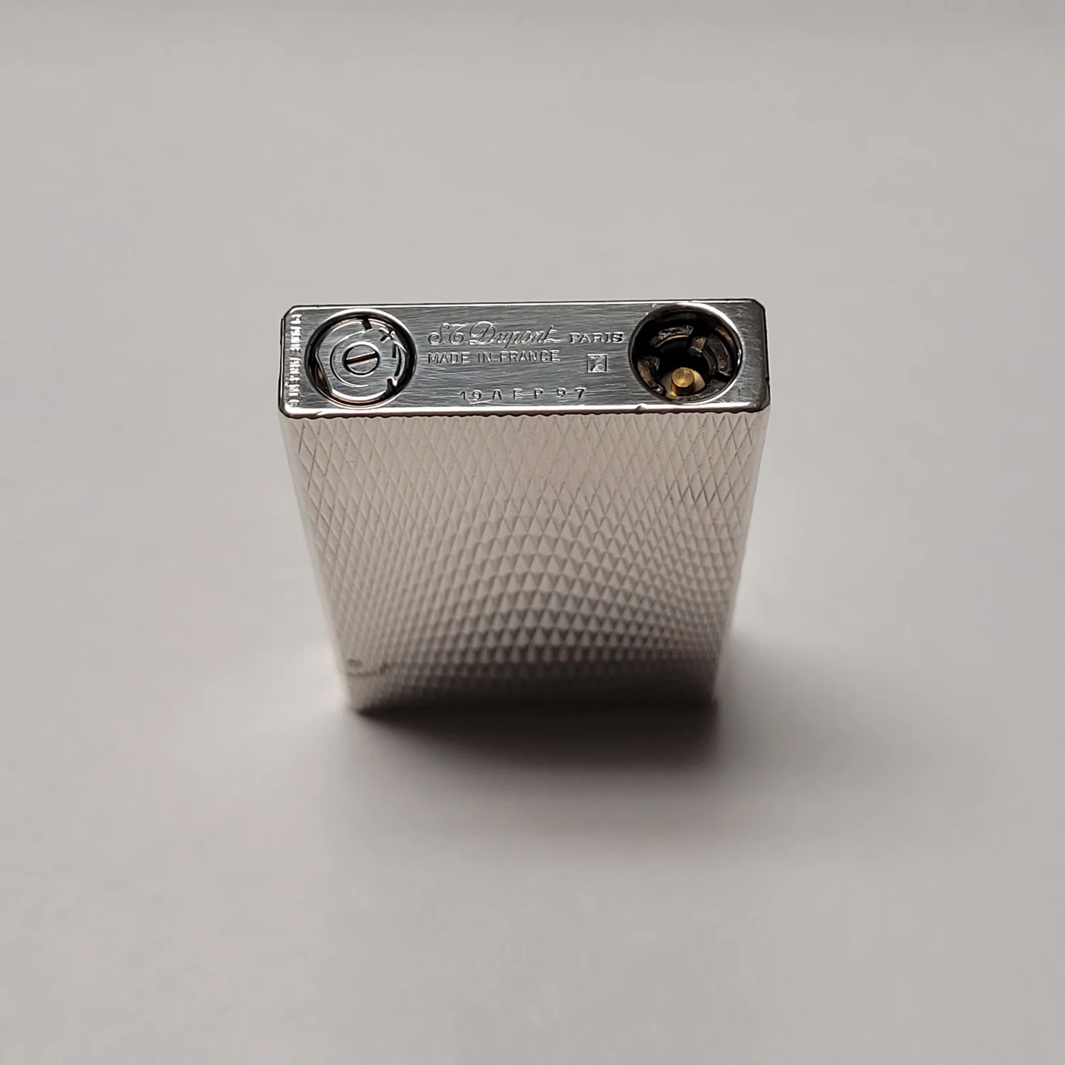 S.T. Dupont Ligne D Silver Plated — Elegant Lighters :: Selling 