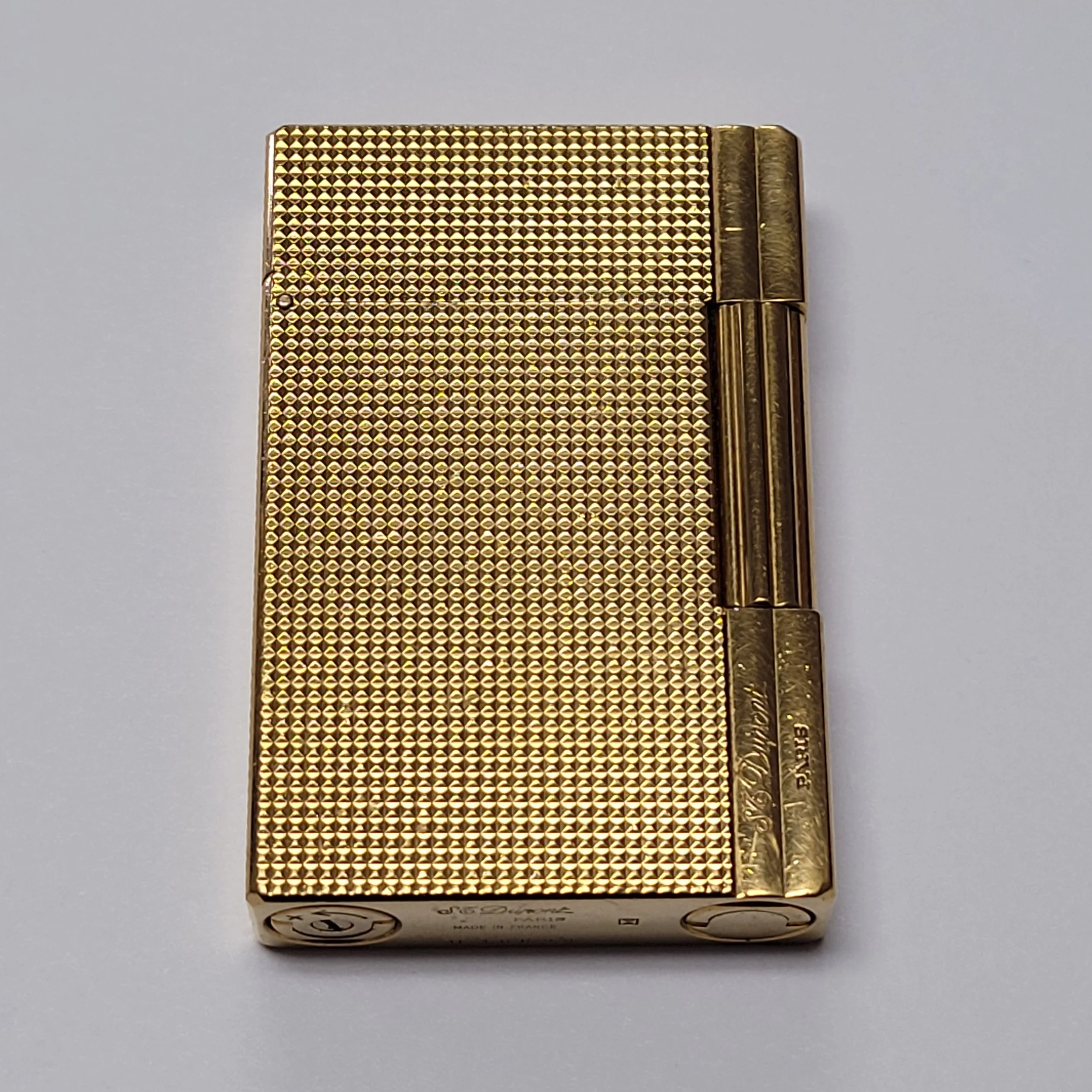 S.T. Dupont Gatsby Gold Plated Hobnail Lighter