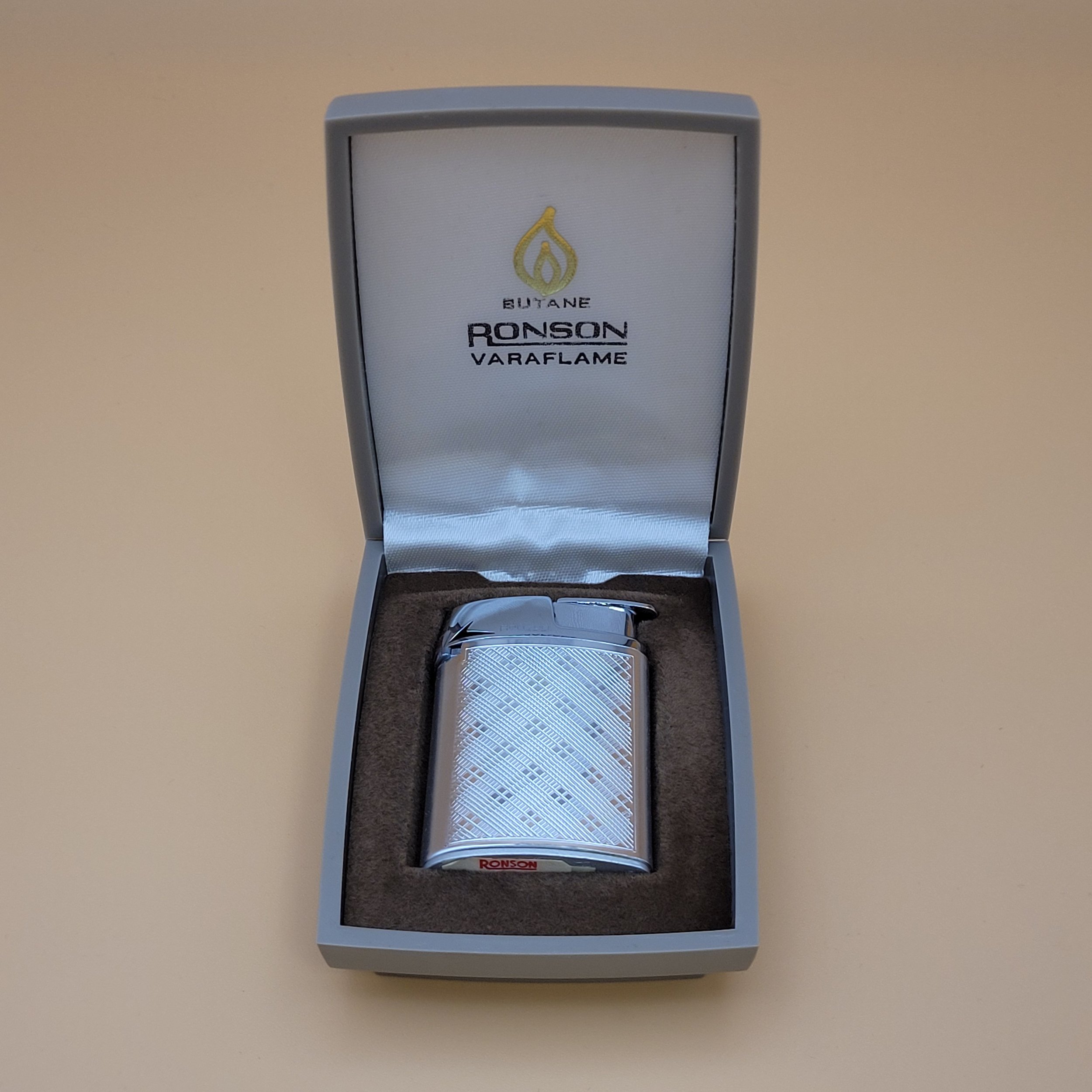 Ronson Varaflame MKII Chrome Lighter