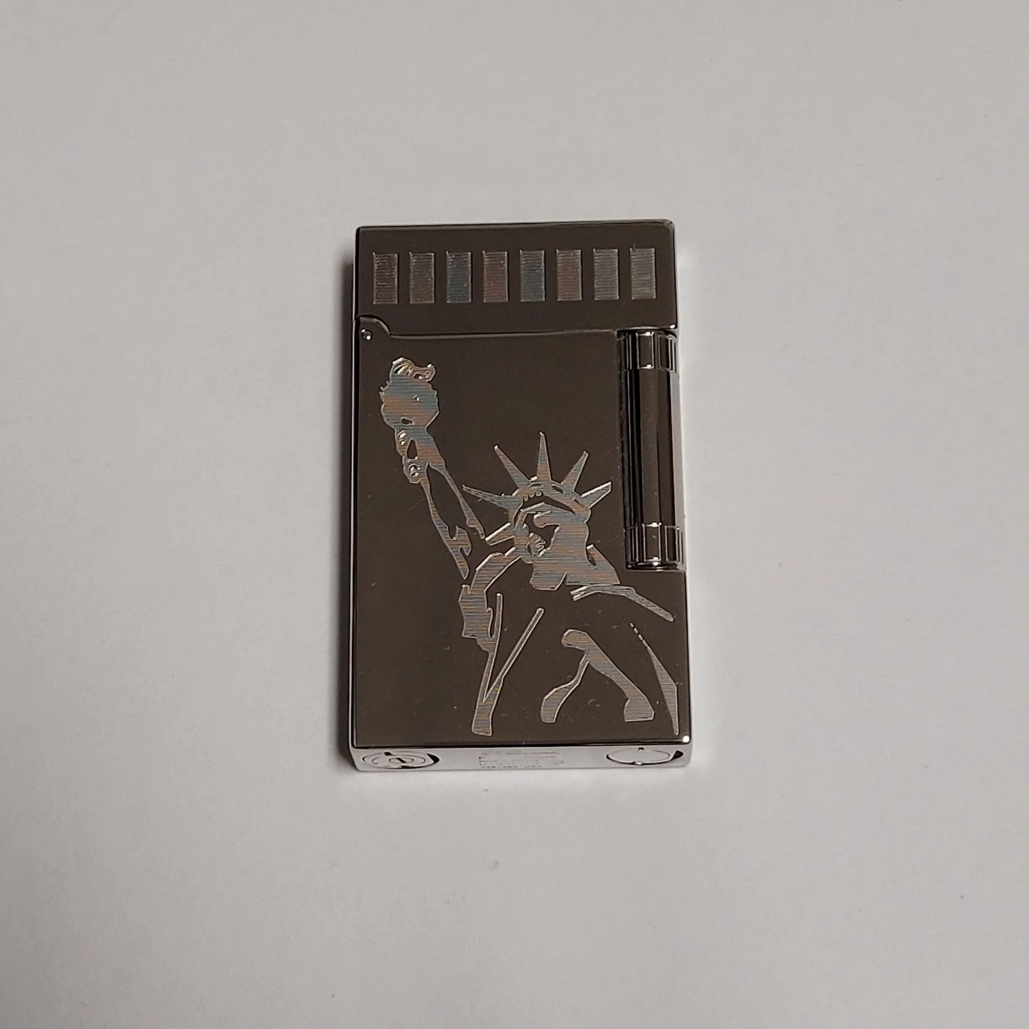 S.T. Dupont Ligne 2 Limited Edition Statue of Liberty 238/350 — Elegant  Lighters :: Selling & repairing high-end and vintage lighters since 1957! –  