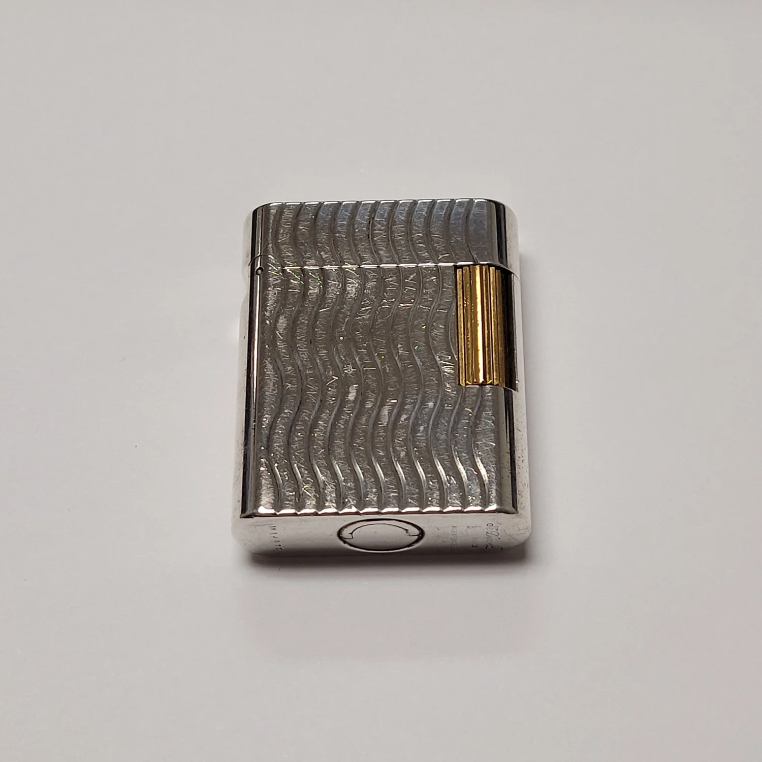 S.T. Dupont Soubreny Silver Plated Wavy Lines — Elegant Lighters 