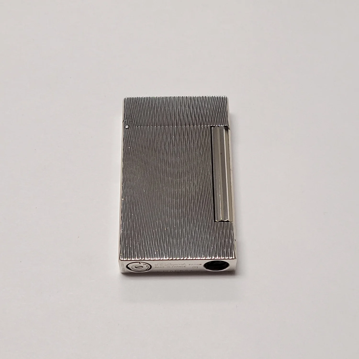 S.T. Dupont Ligne D Silver Plated — Elegant Lighters :: Selling 