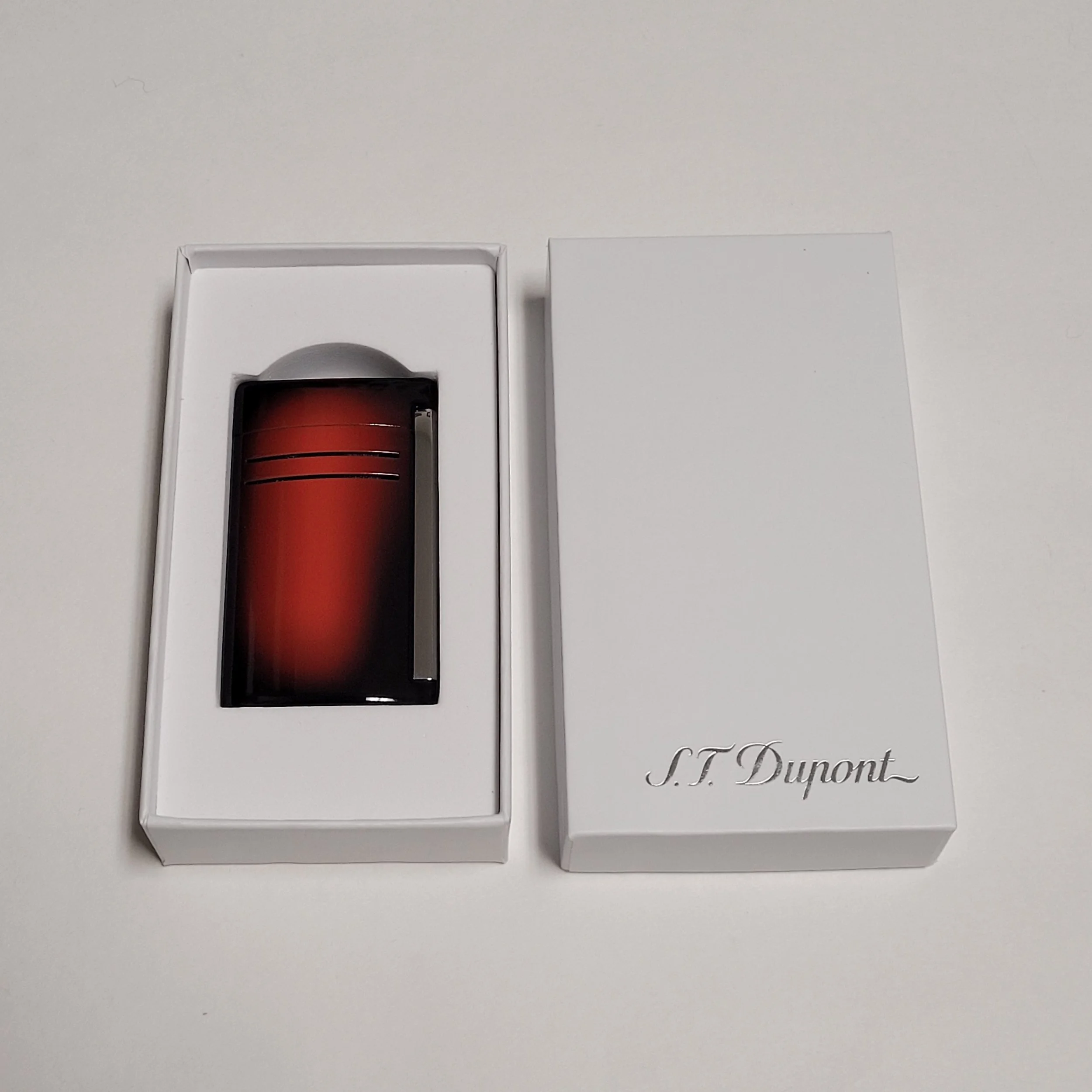 S.T. Dupont Maxijet Sunburst Red / Orange Lighter 20165N