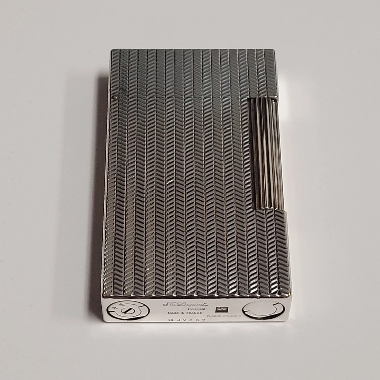 S.T. Dupont Ligne 2 Silver Plated Chevron Lighter — Elegant Lighters ::  Selling & repairing high-end and vintage lighters since 1957! – S.T.  Dupont, 
