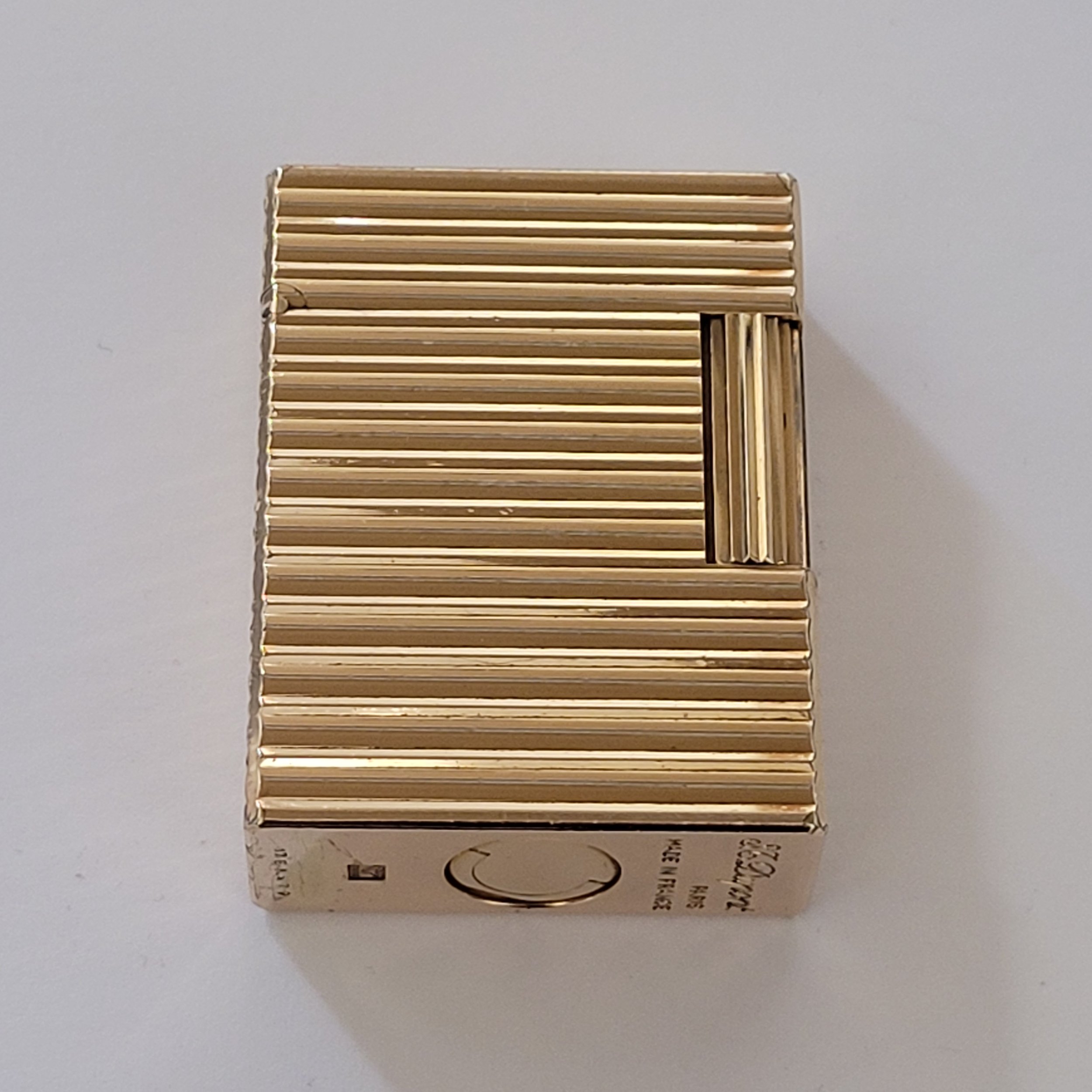 S.T. Dupont Ligne 1 Gold Plated Lines Lighter
