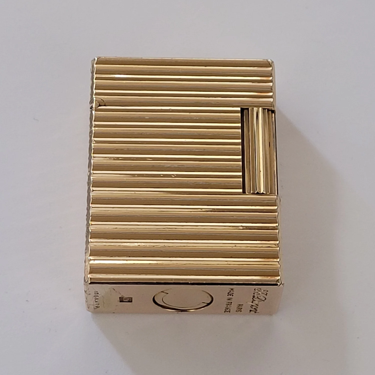 S.T. Dupont Ligne 1 Gold Plated Lines Lighter — Elegant Lighters 
