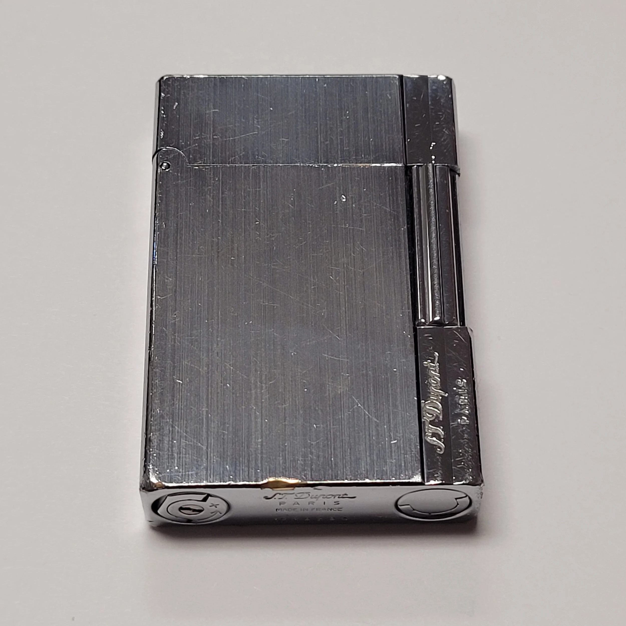 S.T. Dupont Gatsby Brushed Silver Plated Lighter