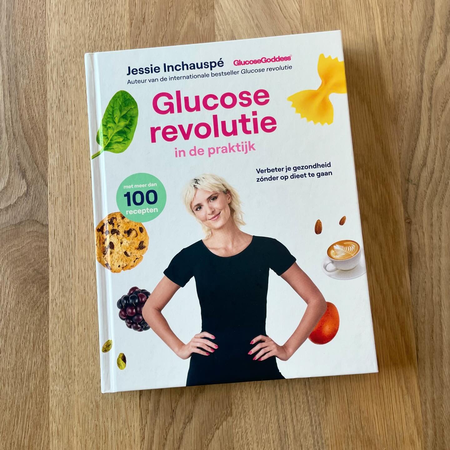🍋 boekinspiratie voeding : de bloedsuikerspiegel 🍋

📖 Glucose revolutie in de praktijk - Jessie Inchausp&eacute; (GlucoseGoddess)

🌈 Uiteraard is het dit boek die in de kijker staat voor tips en tricks over de bloedsuikerspiegel. Na haar puur the