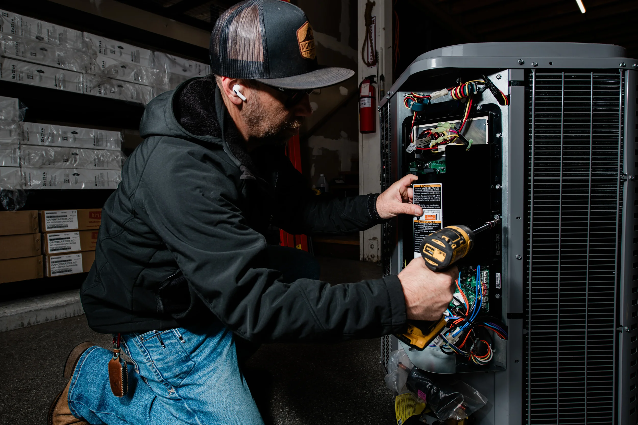 john-bodnar-meticulously-repairs- a-difficult-condensor-problem