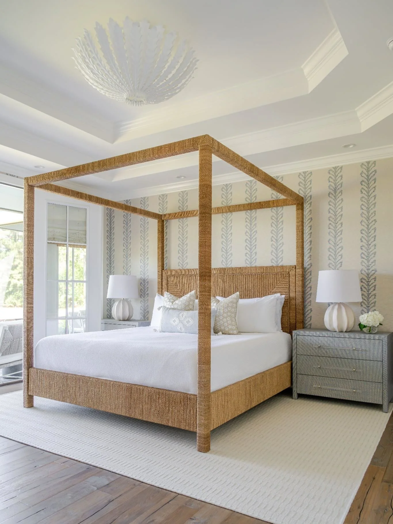 A Primary Bedroom Coastal Retreat ✨

This space reflects the charm + tranquility of the low country&rsquo;s coastal surroundings, effortlessly blending casual comfort with timeless elegance ✨

A sense of serenity is created through layered textural d