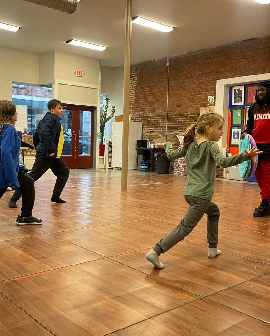 Broadway Jazz (Ages 7–11) – Thursdays 4:15–5:00