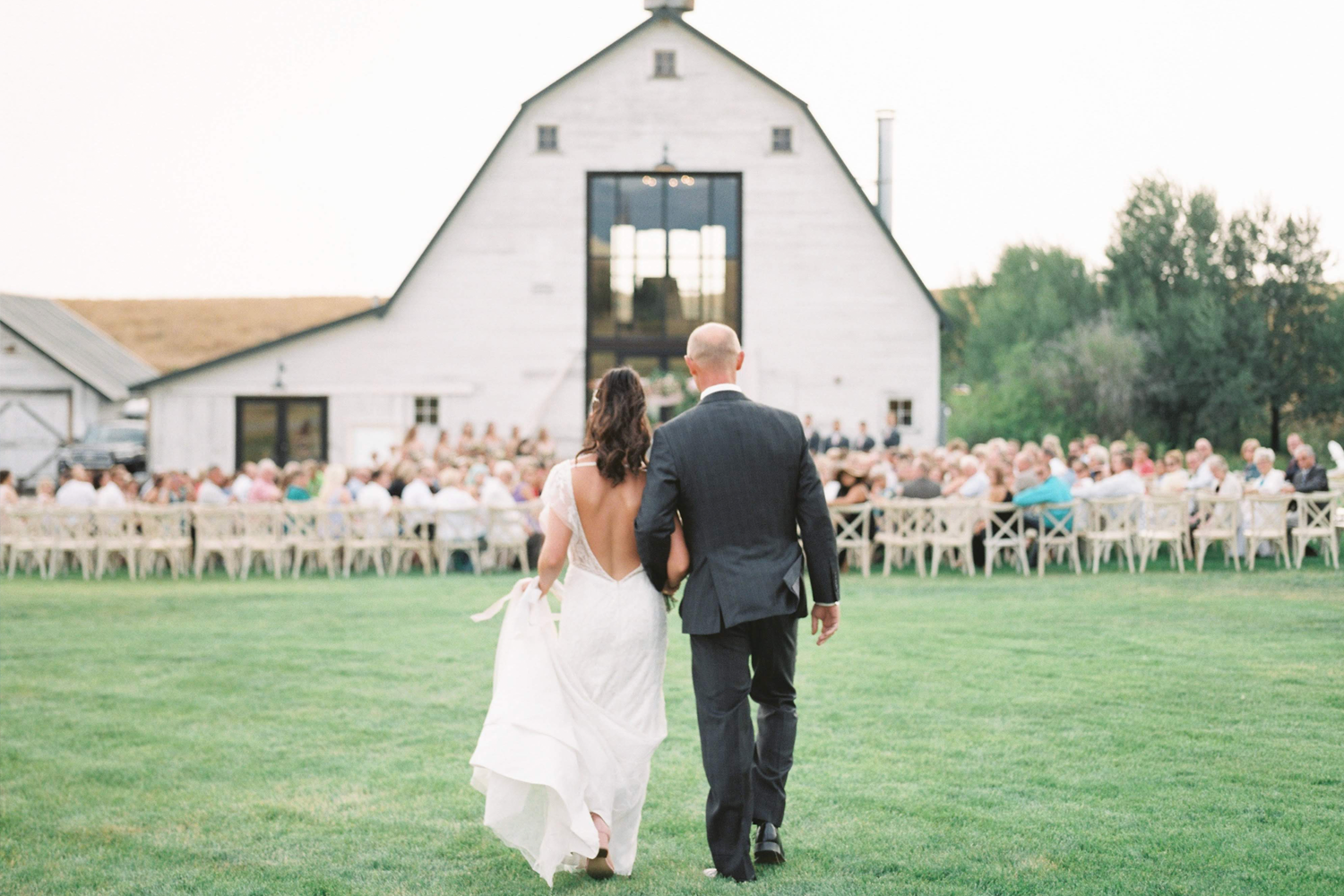 Why Couples Choose This Montana Wedding Venue, Foster Creek Farm