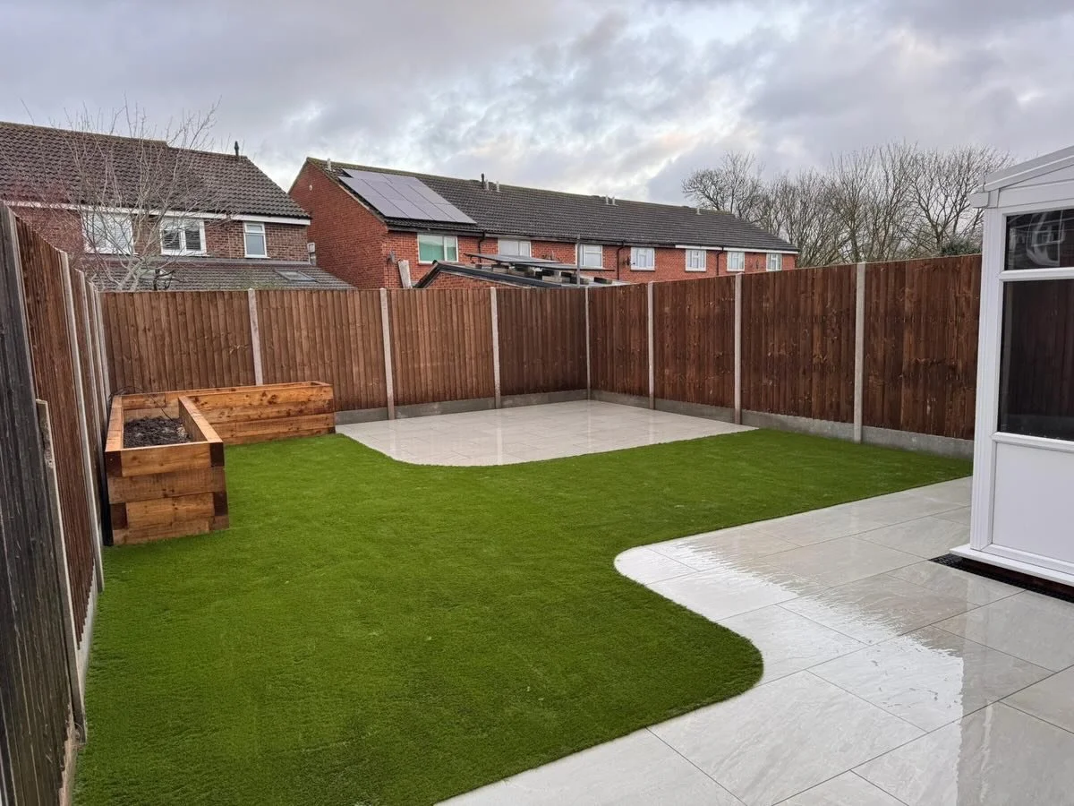 &lsquo;Snodland Project&rsquo;
Completed ✅

Clients requests for this one was to take down the existing garage, totally strip the garden back to a blank canvas, new fences and to create a low maintenance garden with a couple of entertaining areas, a 