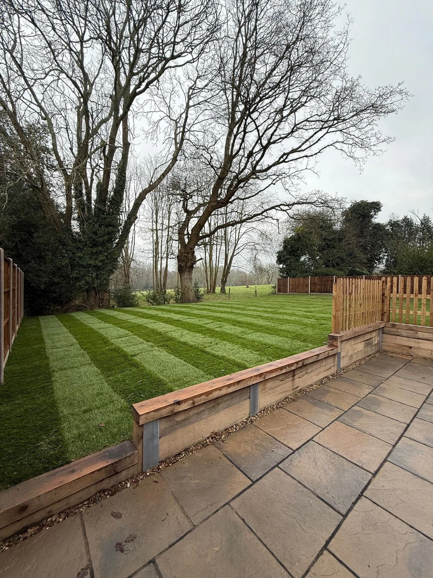 &lsquo;Pembury Project&rsquo;

Plot 1 complete 👍🏻

#newbuilds #landscaping #turf #planting #pembury