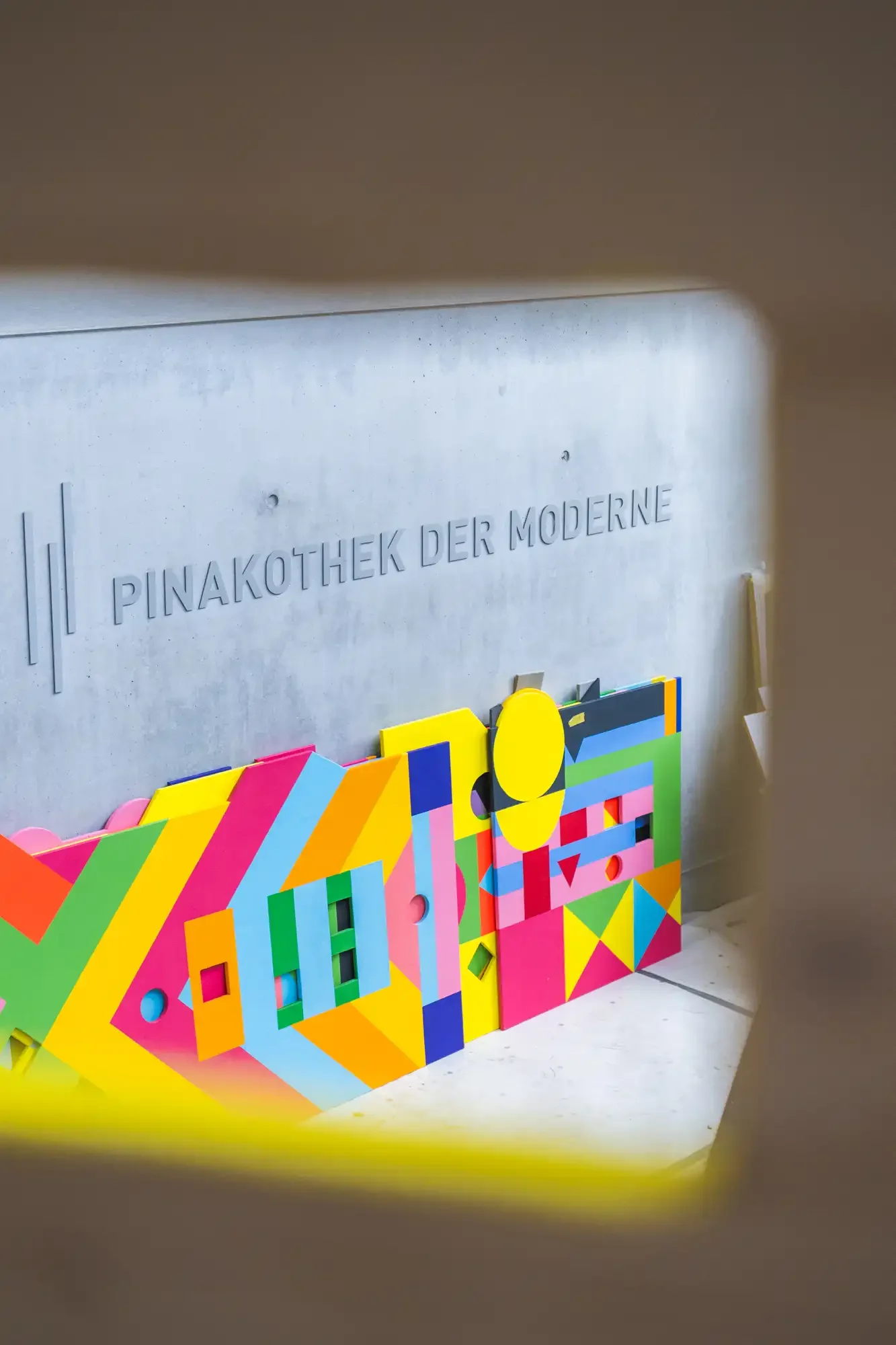 Die Konstruktion hinter der Installation: Das Flux in München