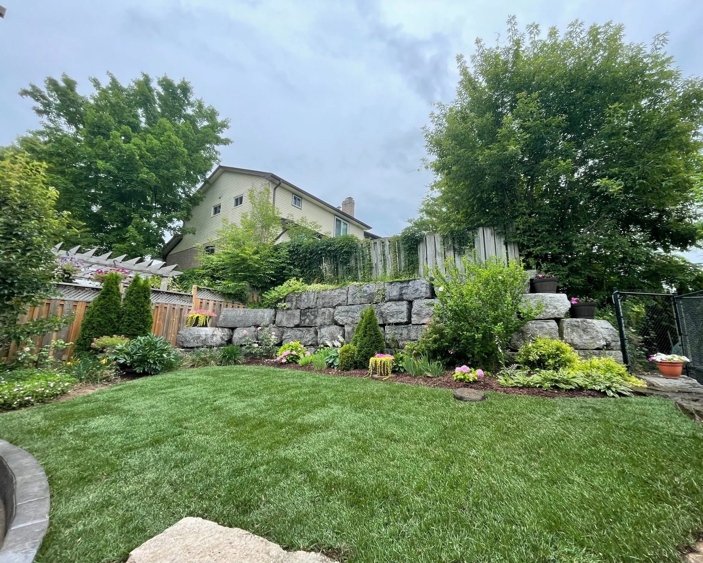 Oranssi project: slat roof