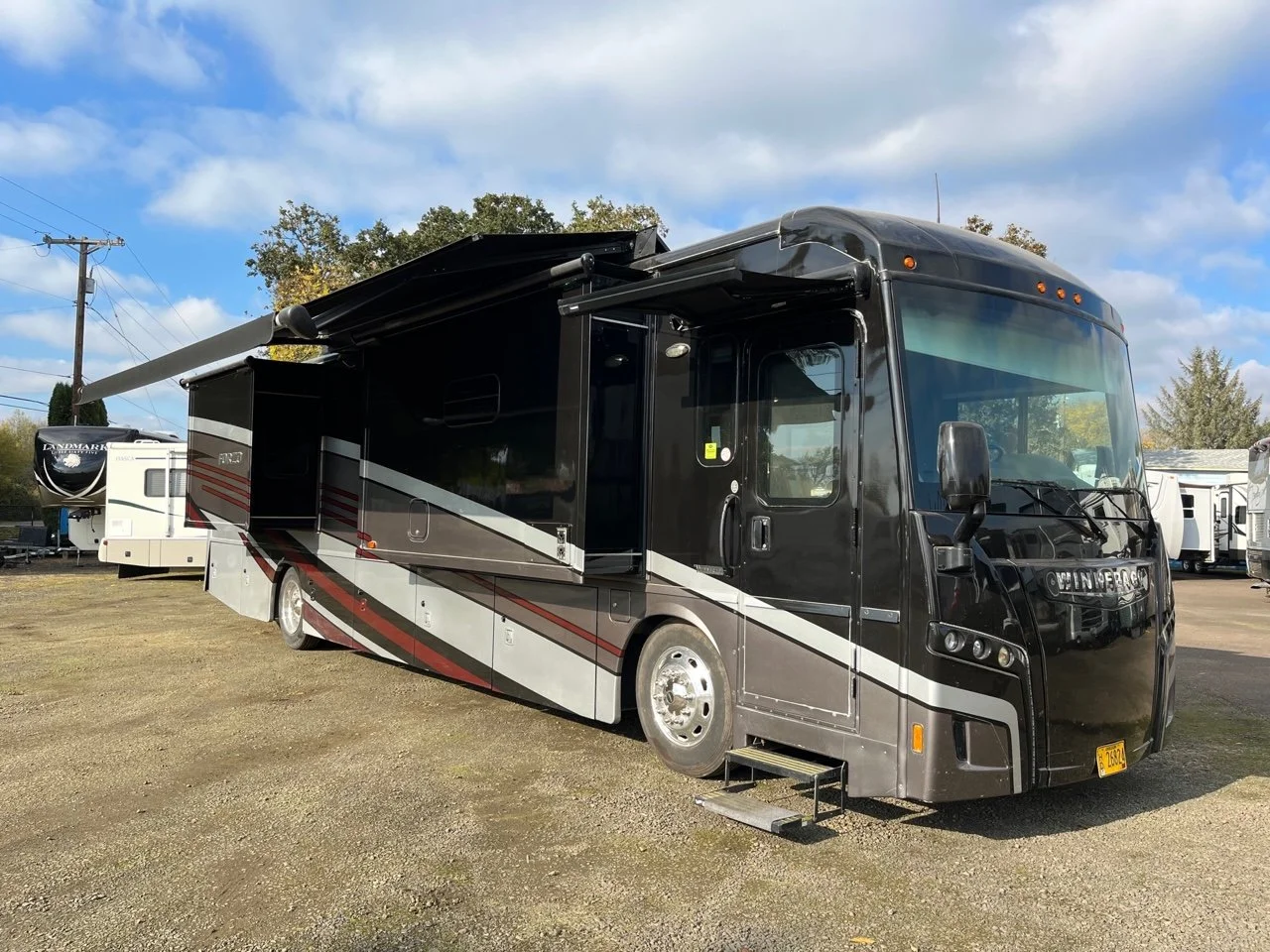 CLASS A MOTORHOMES — Summit RV Junction City, Oregon