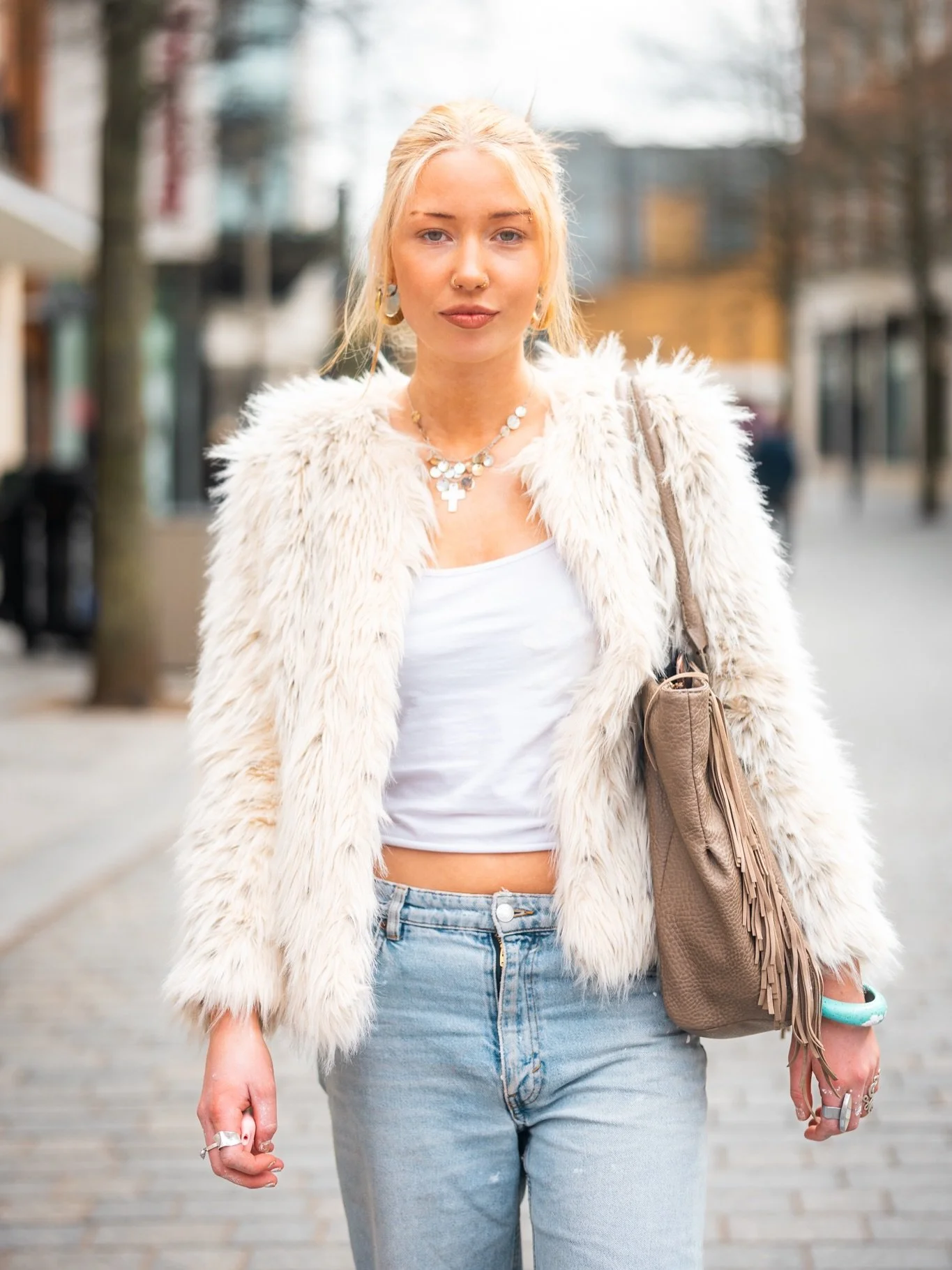 Whose story most captured the feeling of What Makes You Alive in the last two weeks?

#whatmakesyoualive #thealiveperspective #abdullahchakmakchi #humanconnection #streetportrait